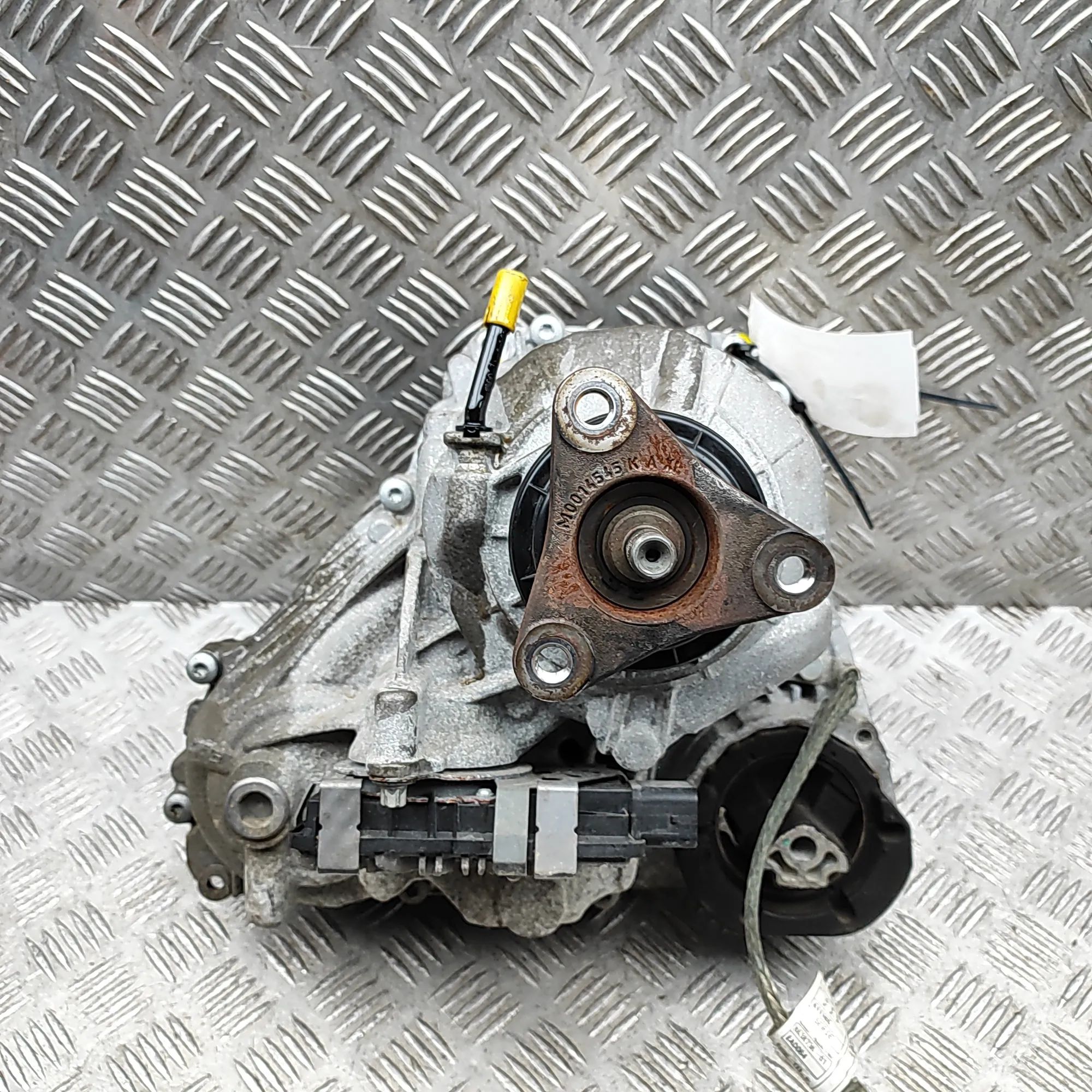 BMW 5 (G30 / G31) Раздаточная коробка 9469023, M0113317, 9469019 Transfer Box BMW 5 S...