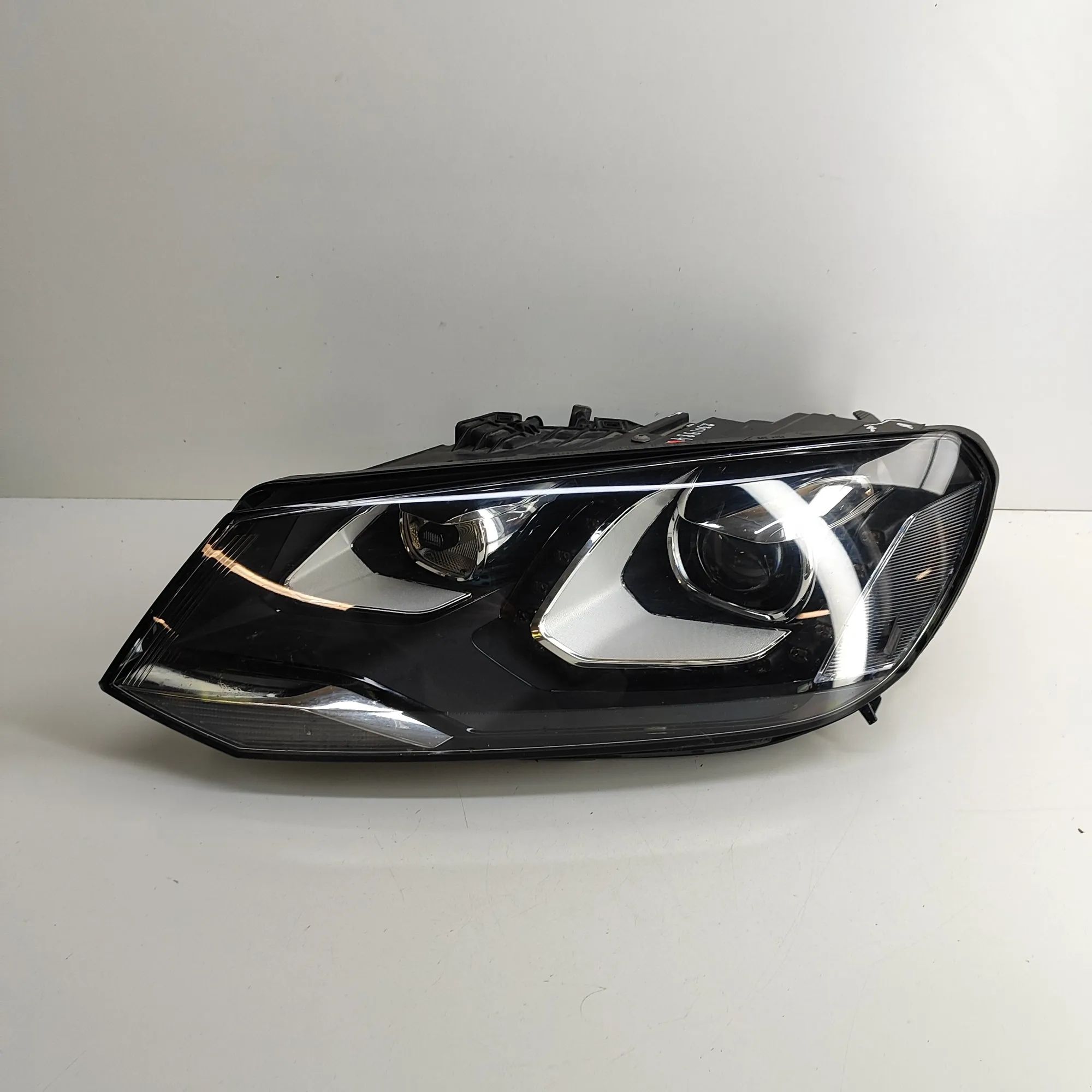 Volkswagen Touareg Front Left Headlight 1ZS01032805, 8K0941597E, 8U0941329, 7P1941751 F...
