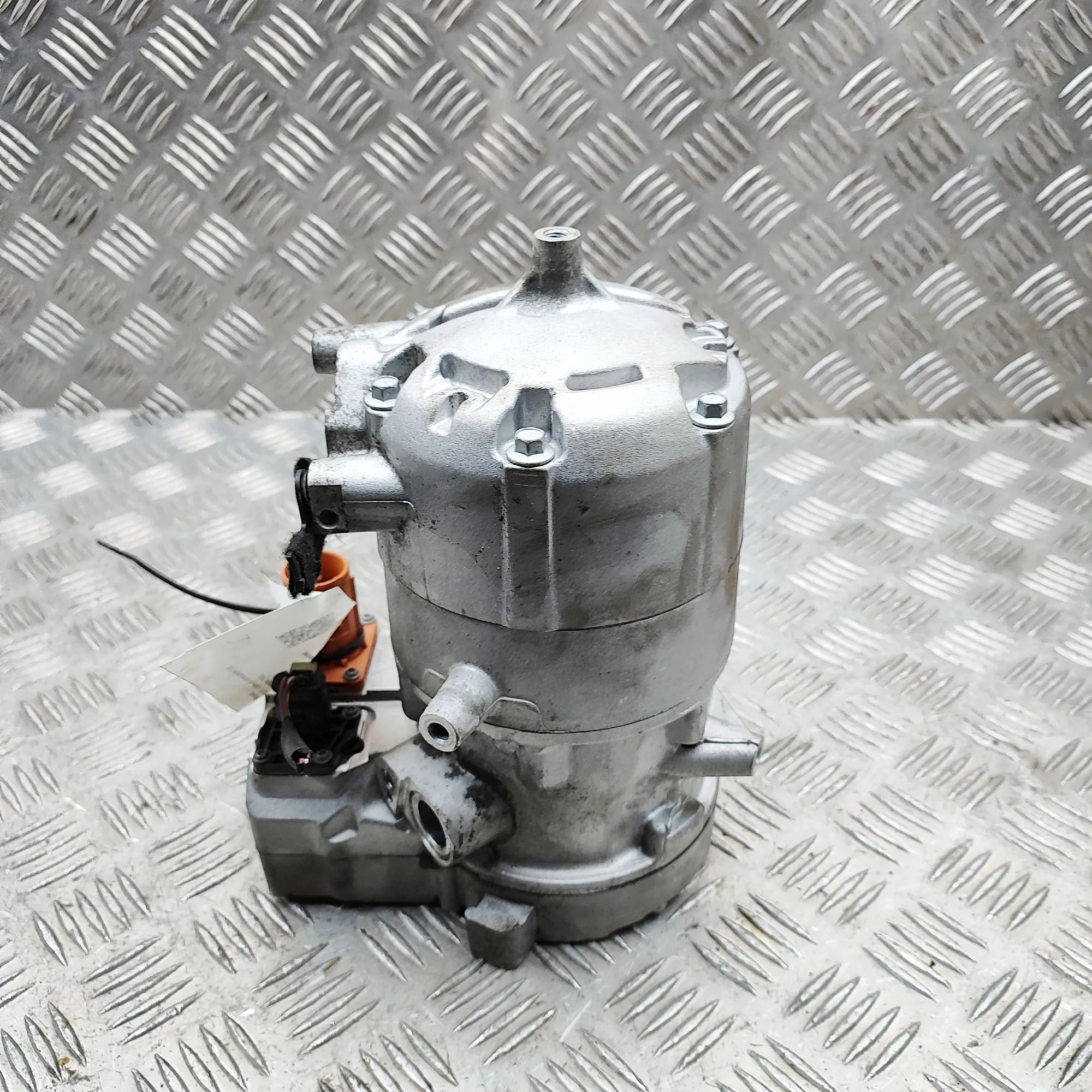BMW X3 / iX3 (G01) Air Condition A/C Pump 5A45A24 Air Condition A/C Pump BMW IX3 (G08) (2...