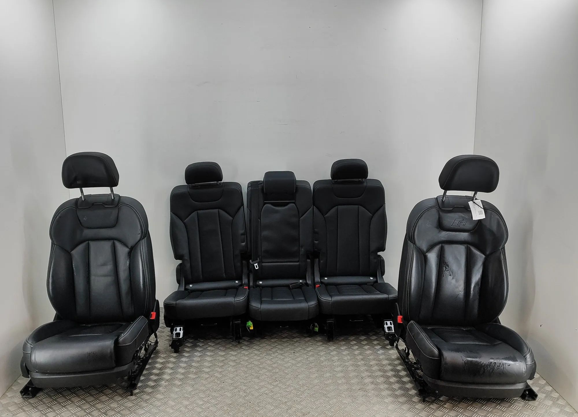 Audi Q7 (4M) Interior Seats W/ Door Cards Kit 4M0881106R, 4M0881105R Interior Seats W/ Door C...