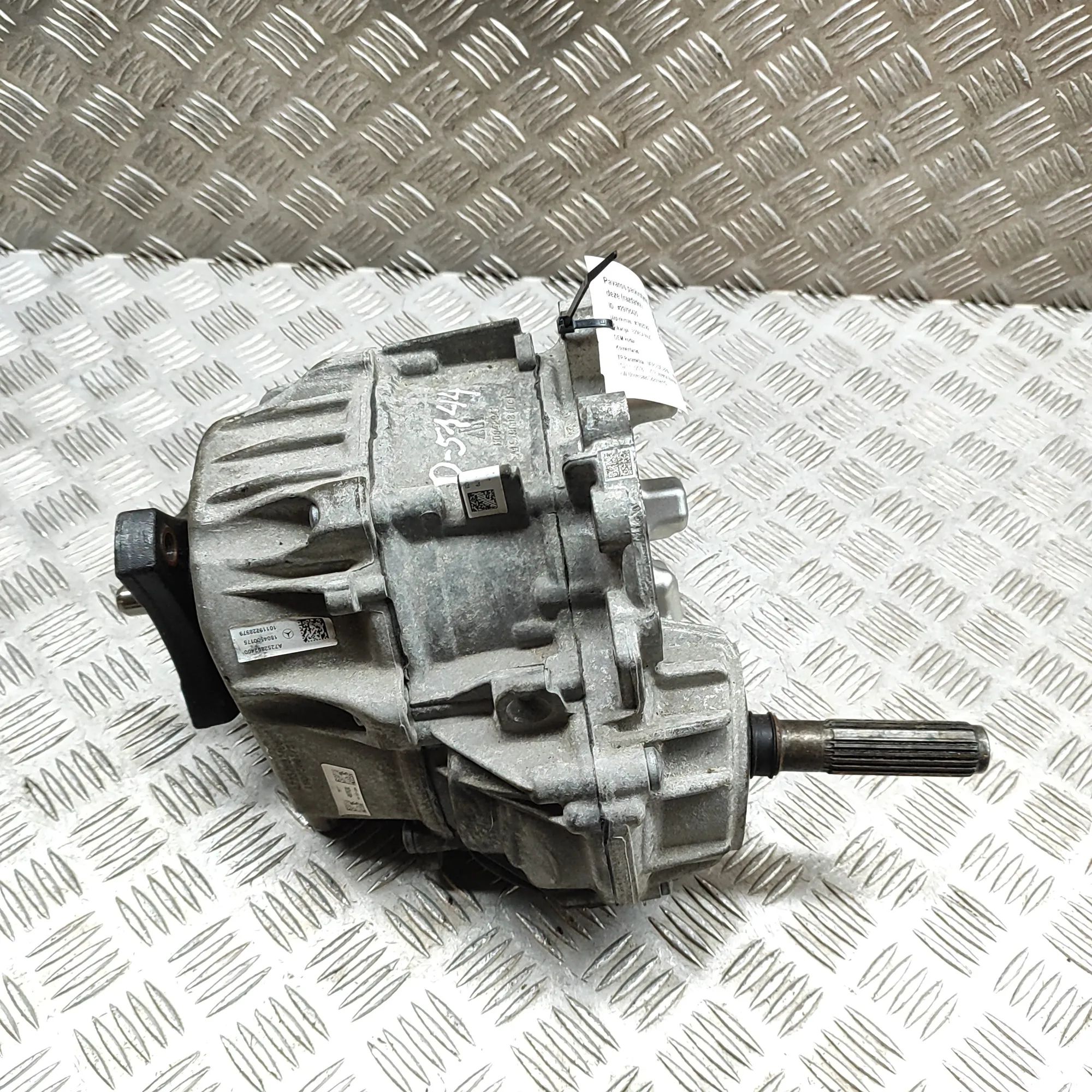 Mercedes-Benz A (W176) Jakovaihteisto A7252802400 Transfer Box MERCEDES-BENZ E-CLASS ...