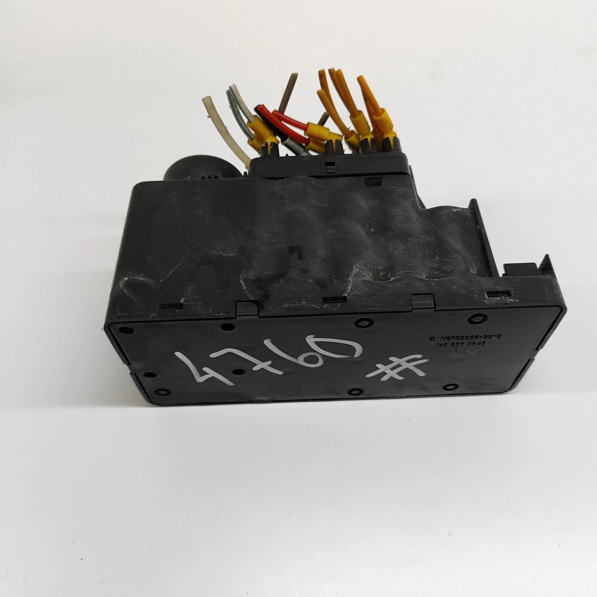 Mercedes-Benz 200 - 500 / E (W124) Central Locking Vacuum Pump A1408000648 Central Locking Vacuum Pump MERCEDE...