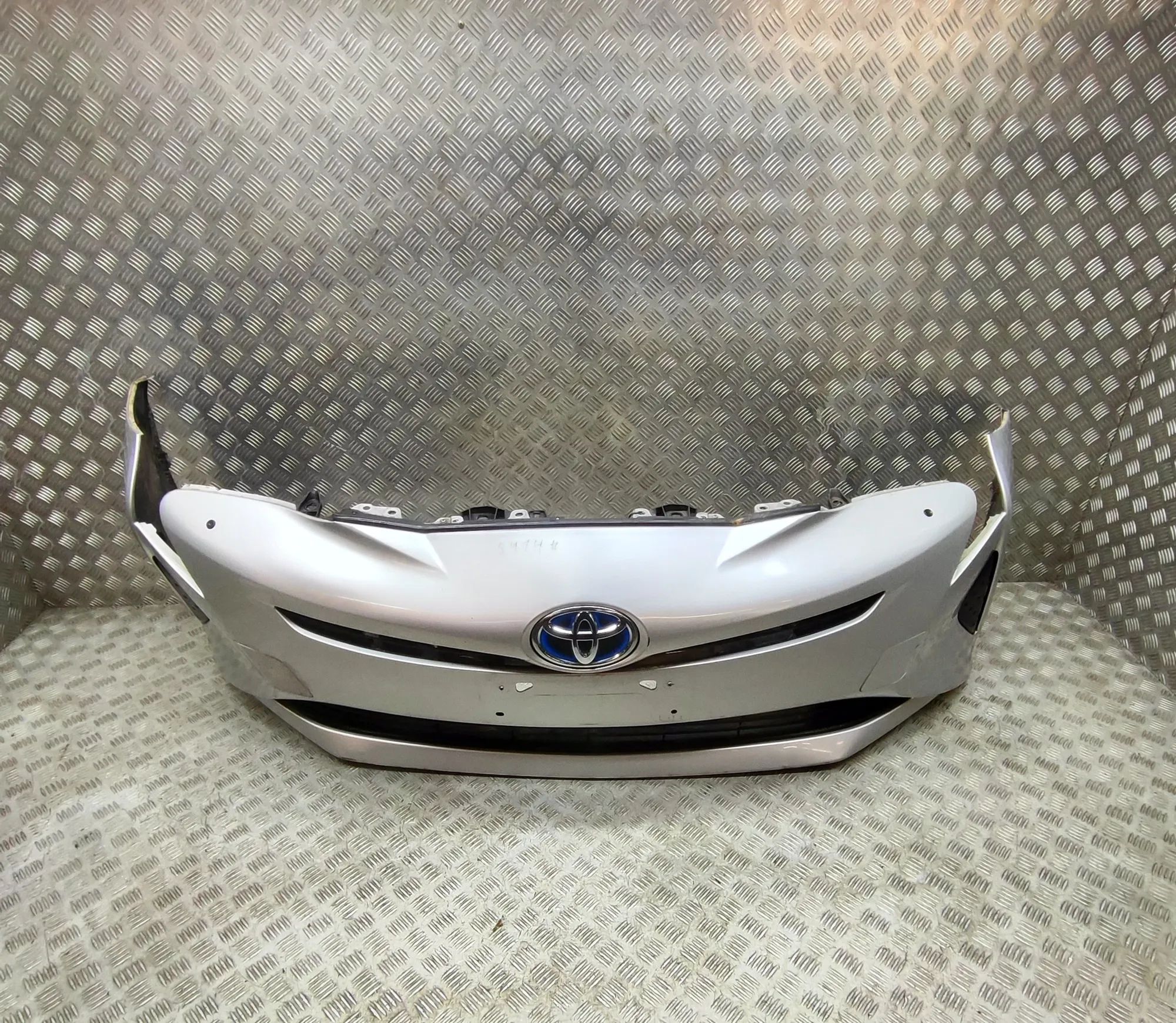 Toyota Prius+ front bumper 52119-47700 Front Bumper TOYOTA PRIUS (_W5_) (2...