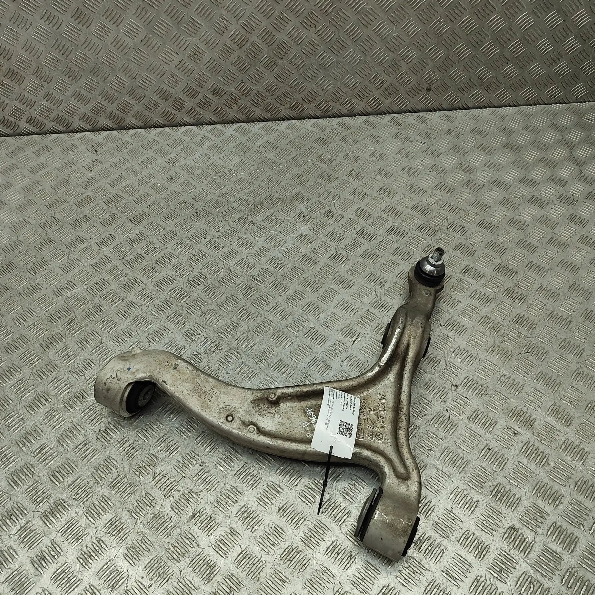 Mercedes-Benz GLE (W167) Front Right Lower Control Arm A1673300800 Front Right Lower Control Arm MERCE...