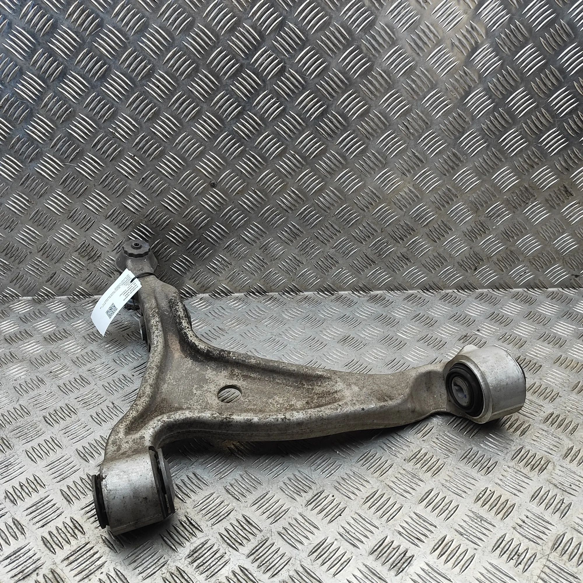 Mercedes-Benz GLE (W167) Front Right Lower Control Arm A1673300800 Front Right Lower Control Arm MERCE...