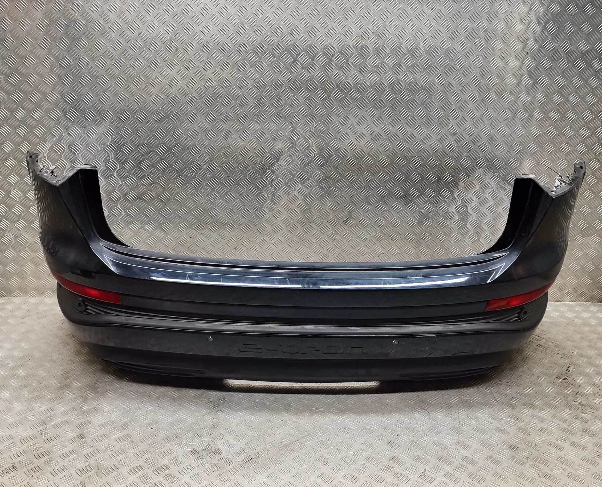 Audi Q4 e-tron rear bumper 89E807511, 89A807527C, 89E807301A Rear Bumper A...