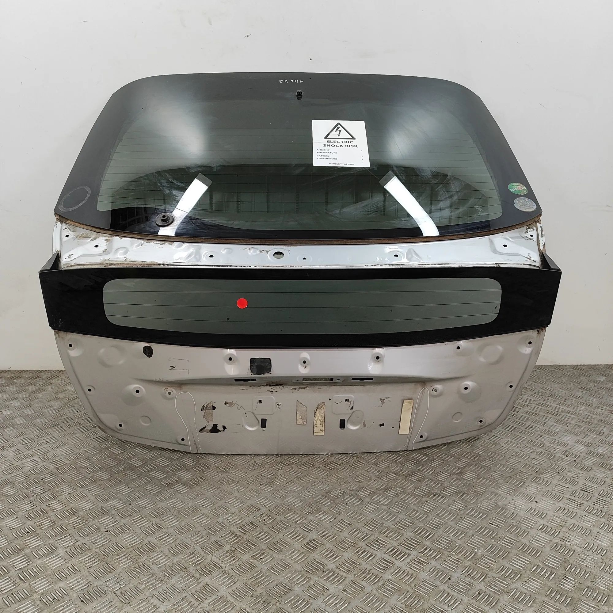 Toyota Prius+ Tailgate Bootlid 67005-47440, 6700547440 Tailgate Bootlid TOYOTA...