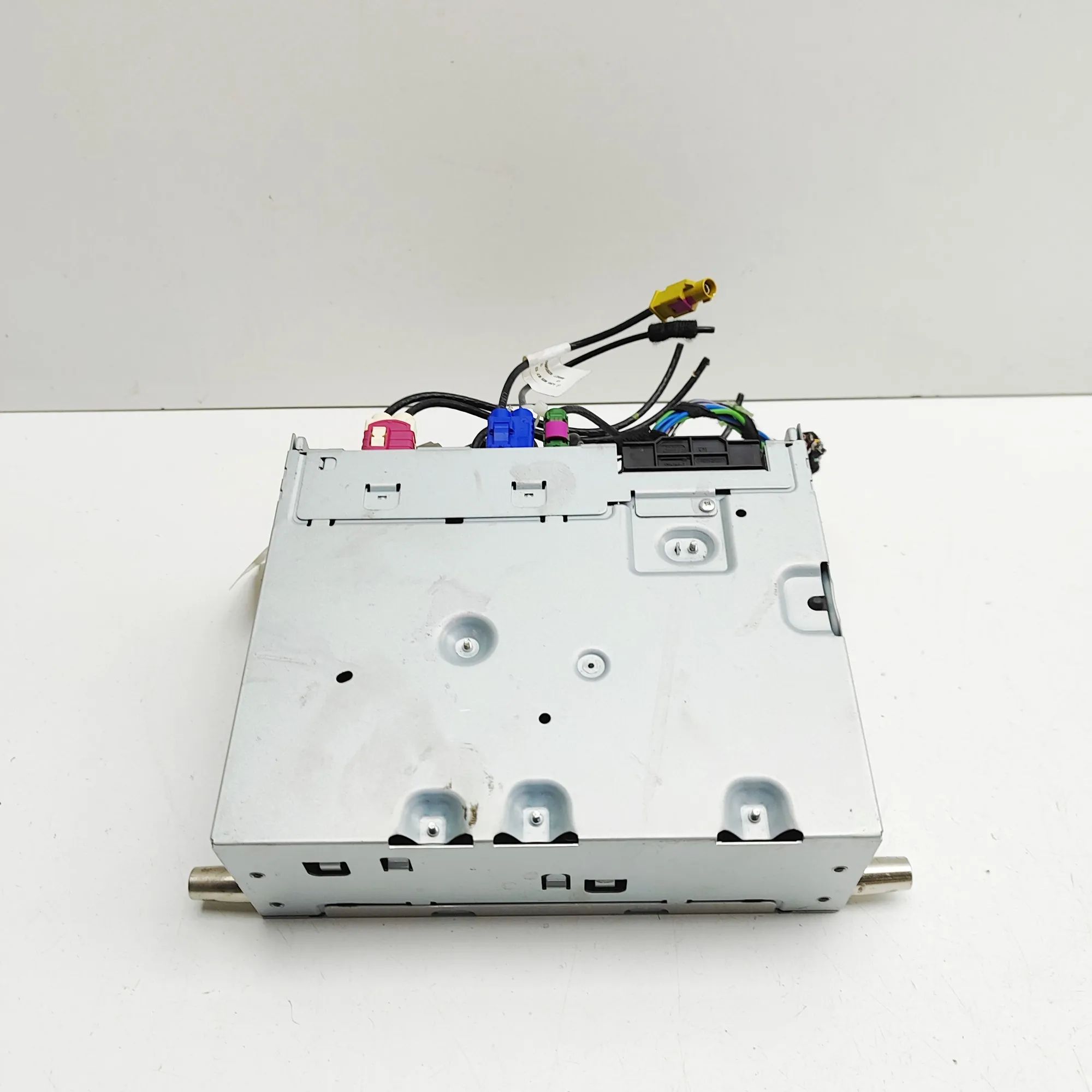 Mercedes-Benz A (W176) Music Navi CD Radio Player Head Unit A2139018510, A2139026517, A2139002225 Music Nav...