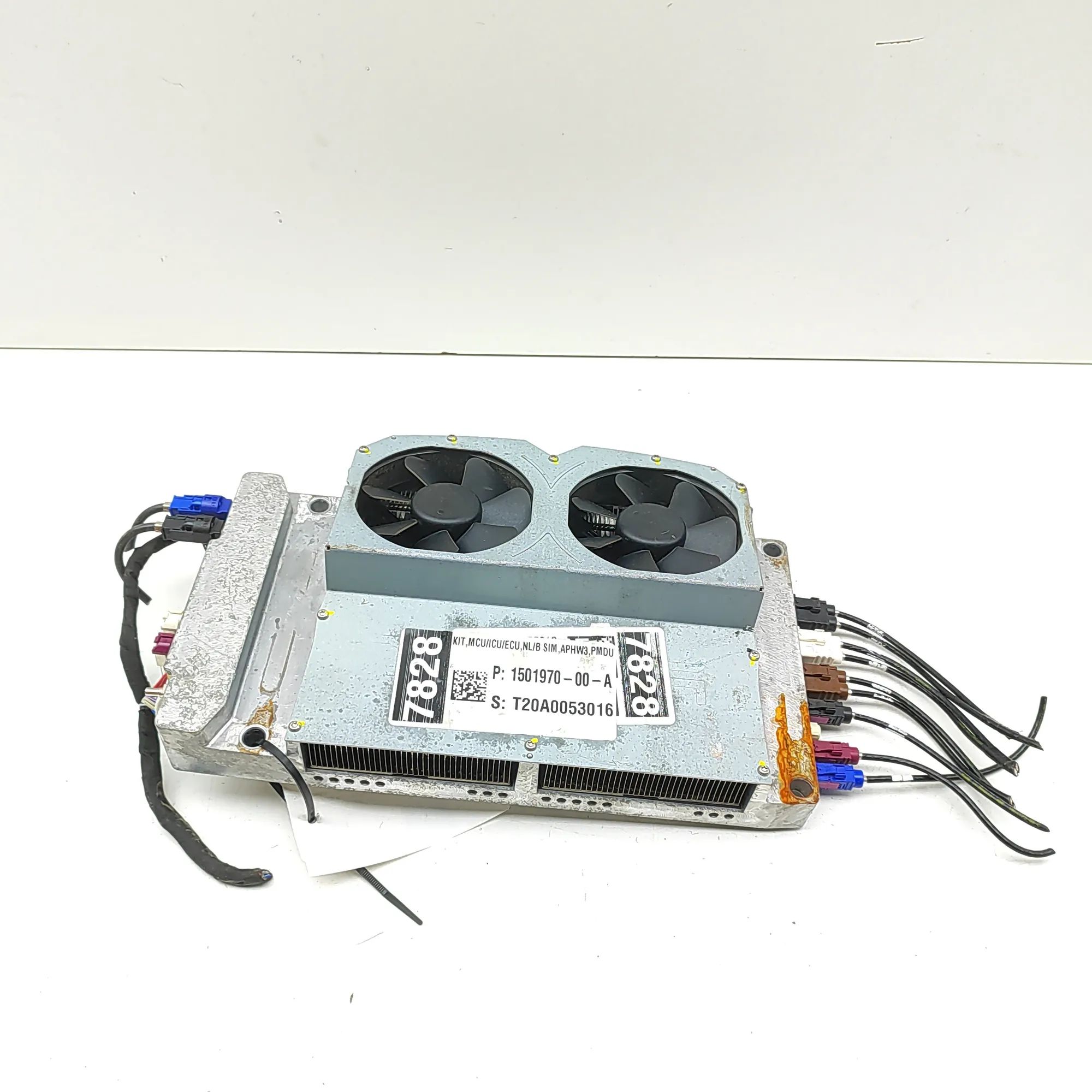 Tesla Model S Other Control Units 1655000-00-G, 1501970-00-A Other Control Units ...