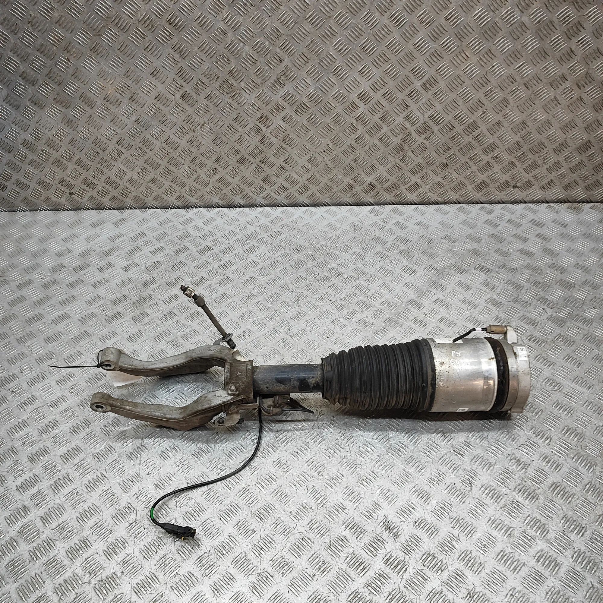 Volvo XC90 Front Left Air Shock Absorber P32269548, 32269548 Front Left Air Shock Absorb...