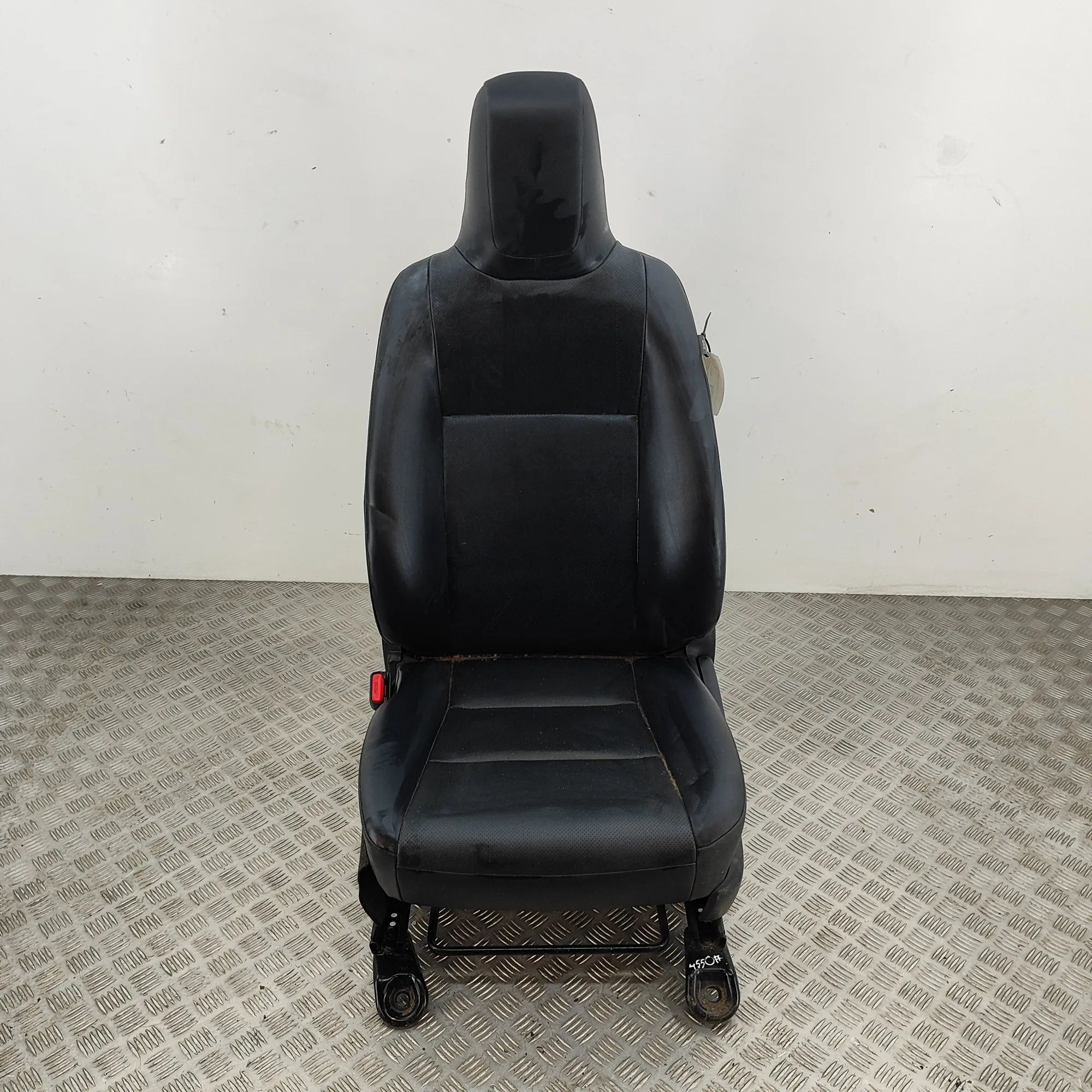 Toyota Hilux Front Left Seat 71620-0K250 Front Left Seat TOYOTA HILUX (VIII ...