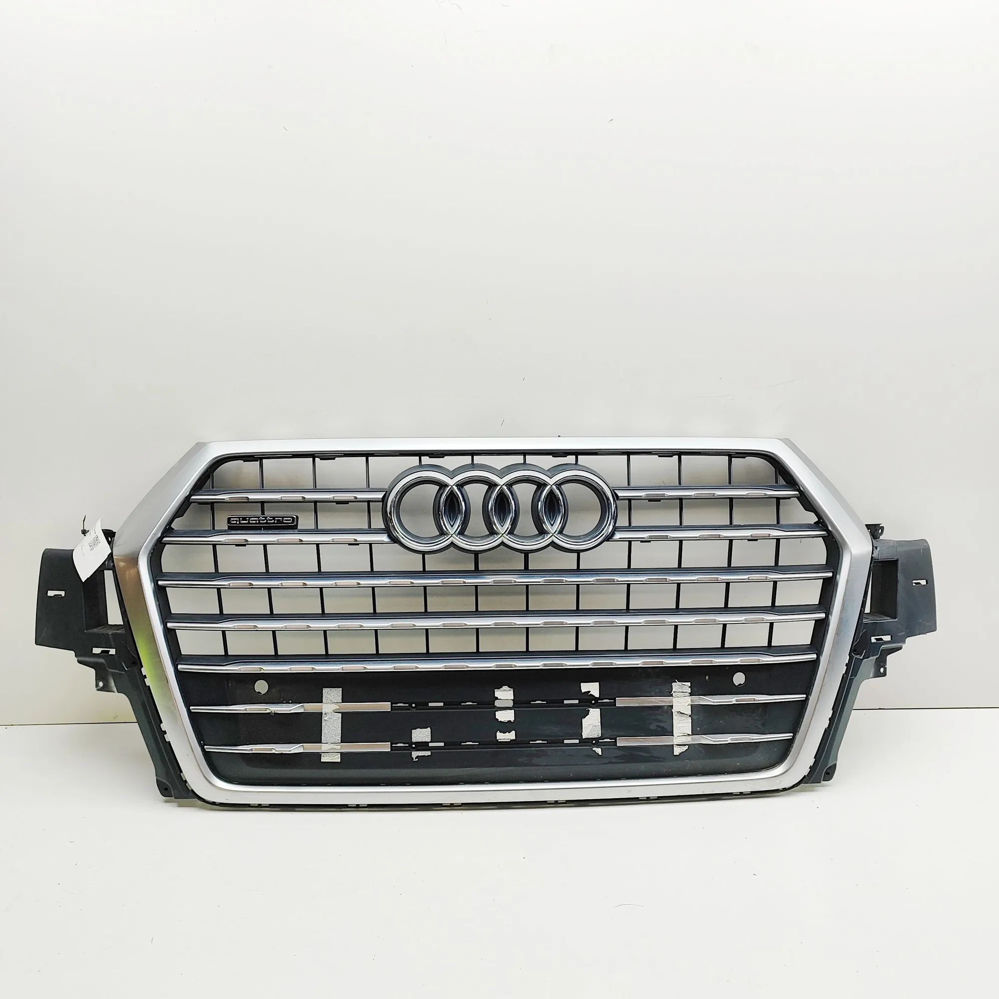 Audi Q7 (4M) Radiator Grille 4M0853651J, 4M0853651F Radiator Grille AUDI Q7 ...