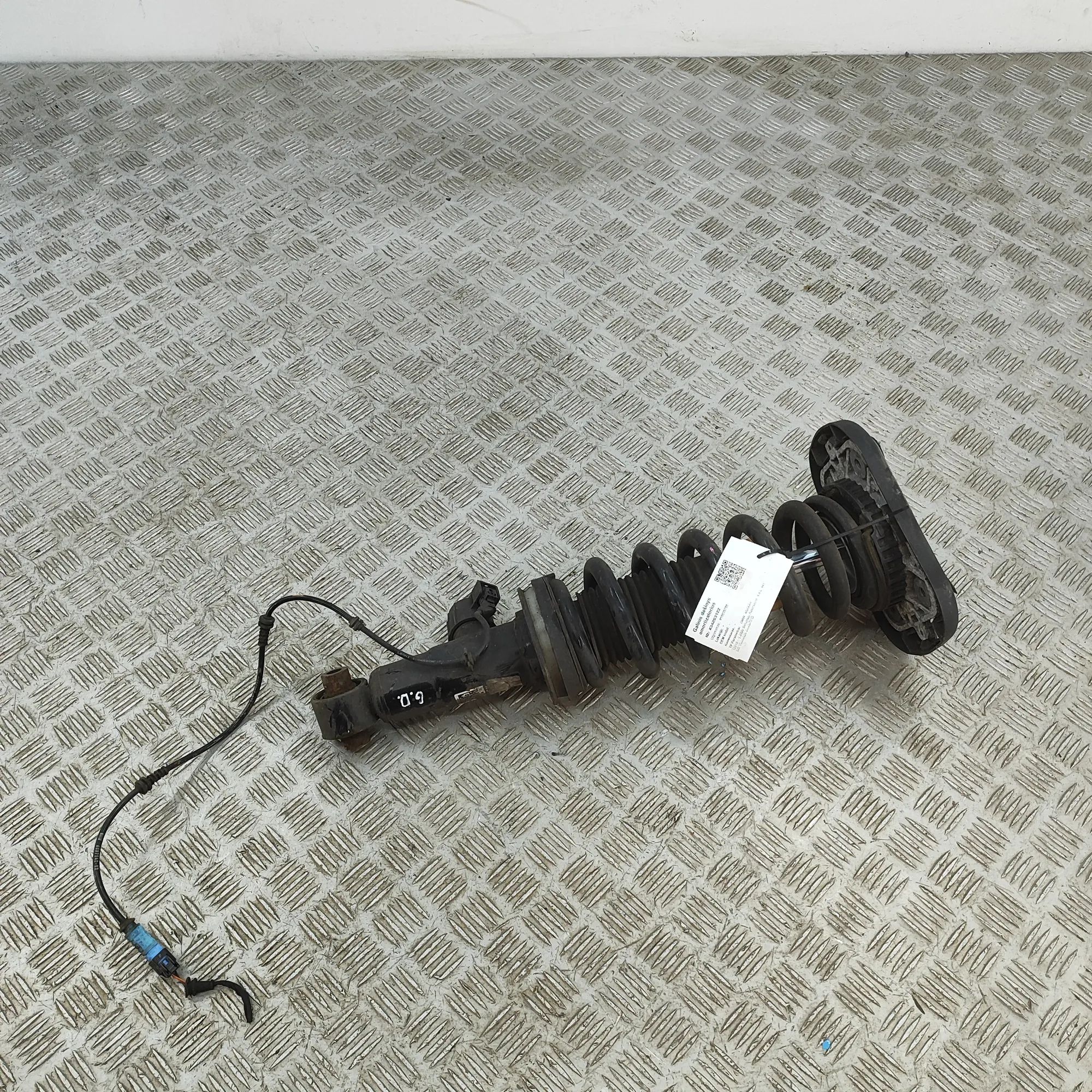 BMW X6 (G06) Rear Right Shock Absorber