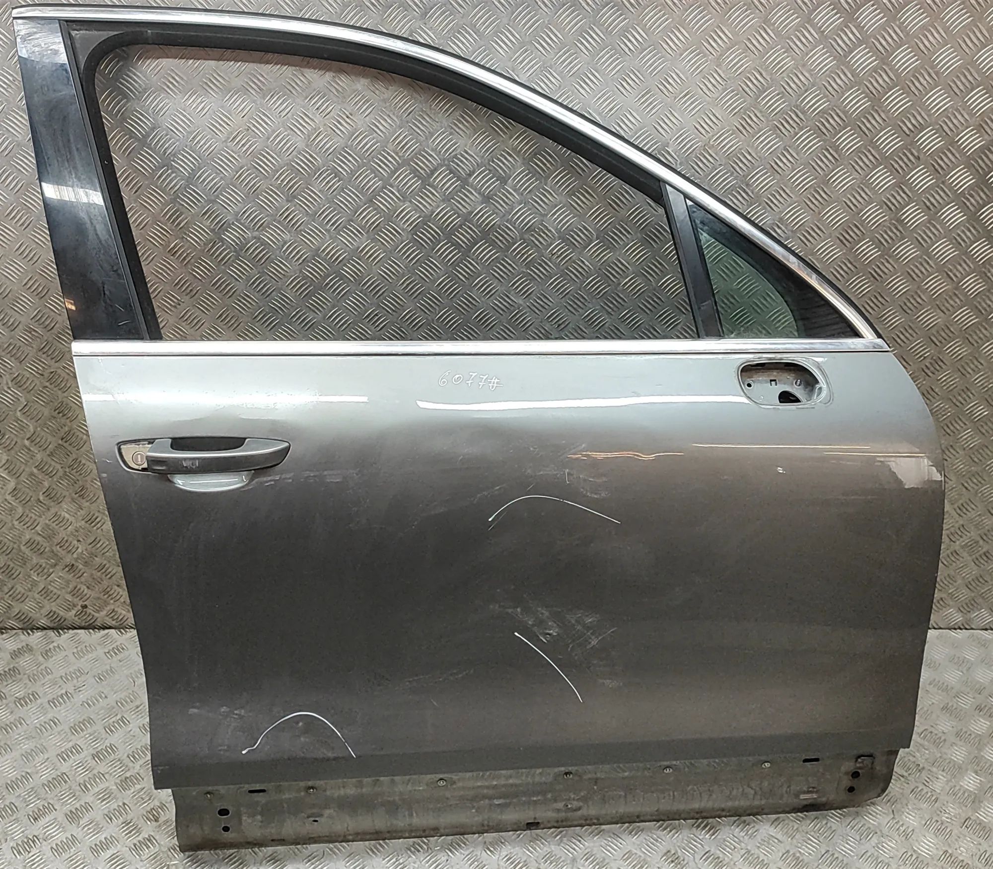 Volkswagen Touareg Front Right Door 7P0831312B Front Right Door VW TOUAREG (7P5) (2...