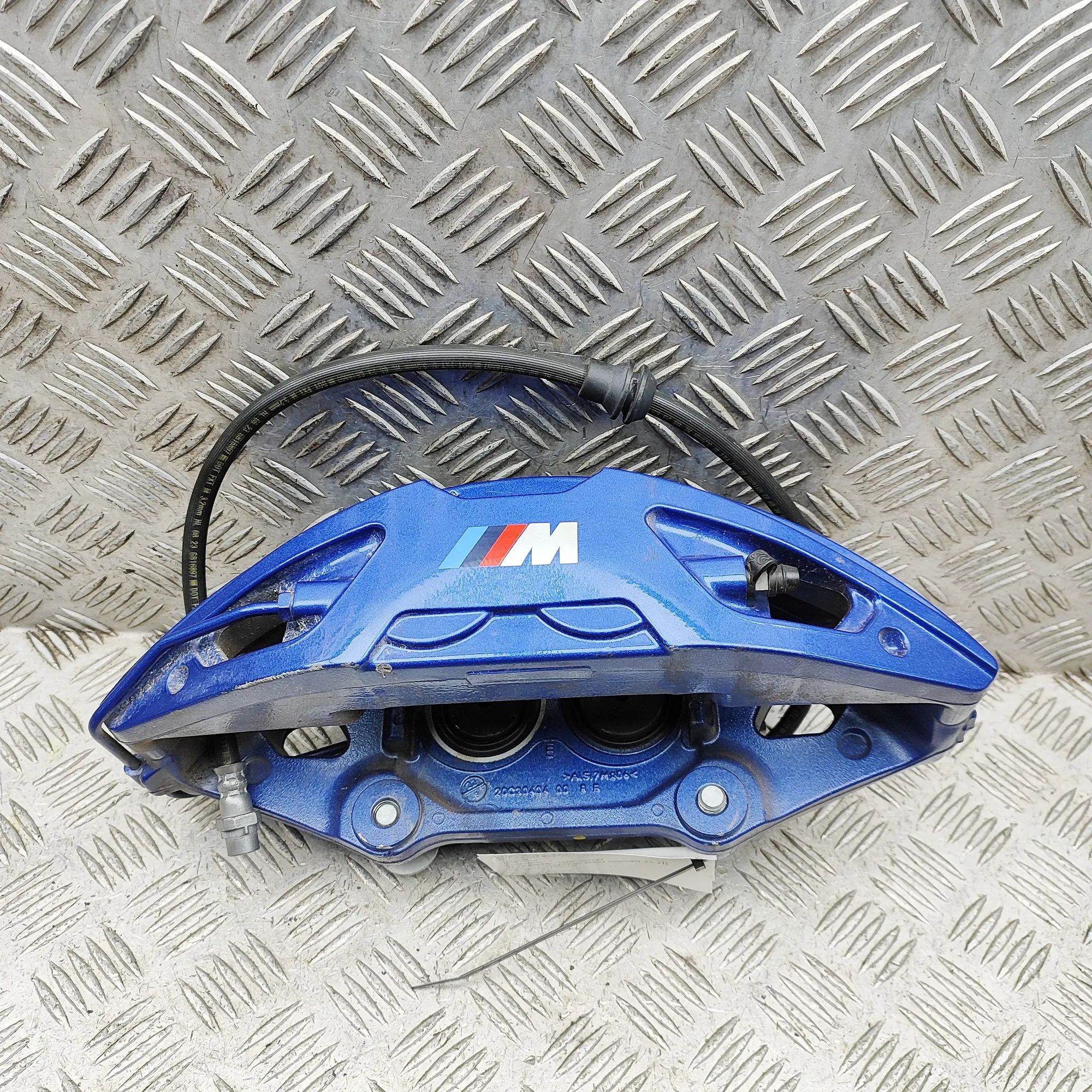 BMW X6 (G06) Front Right Brake Caliper
