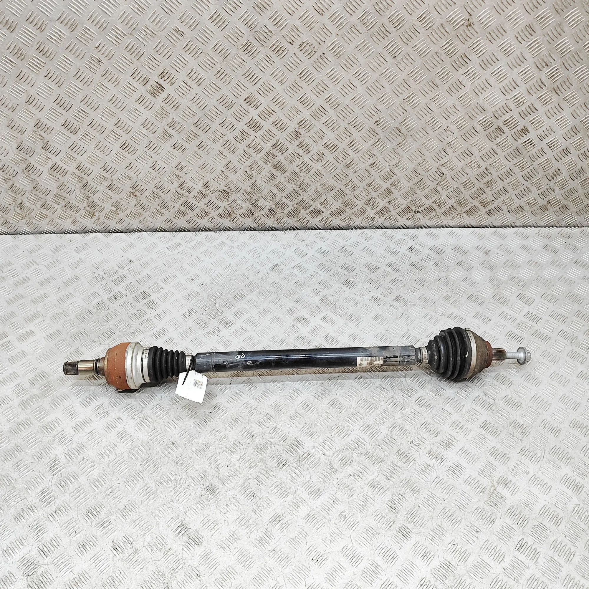 Volkswagen Arteon Front Right Driveshaft 3Q0407272BS Front Right Driveshaft VW ARTEON (3...