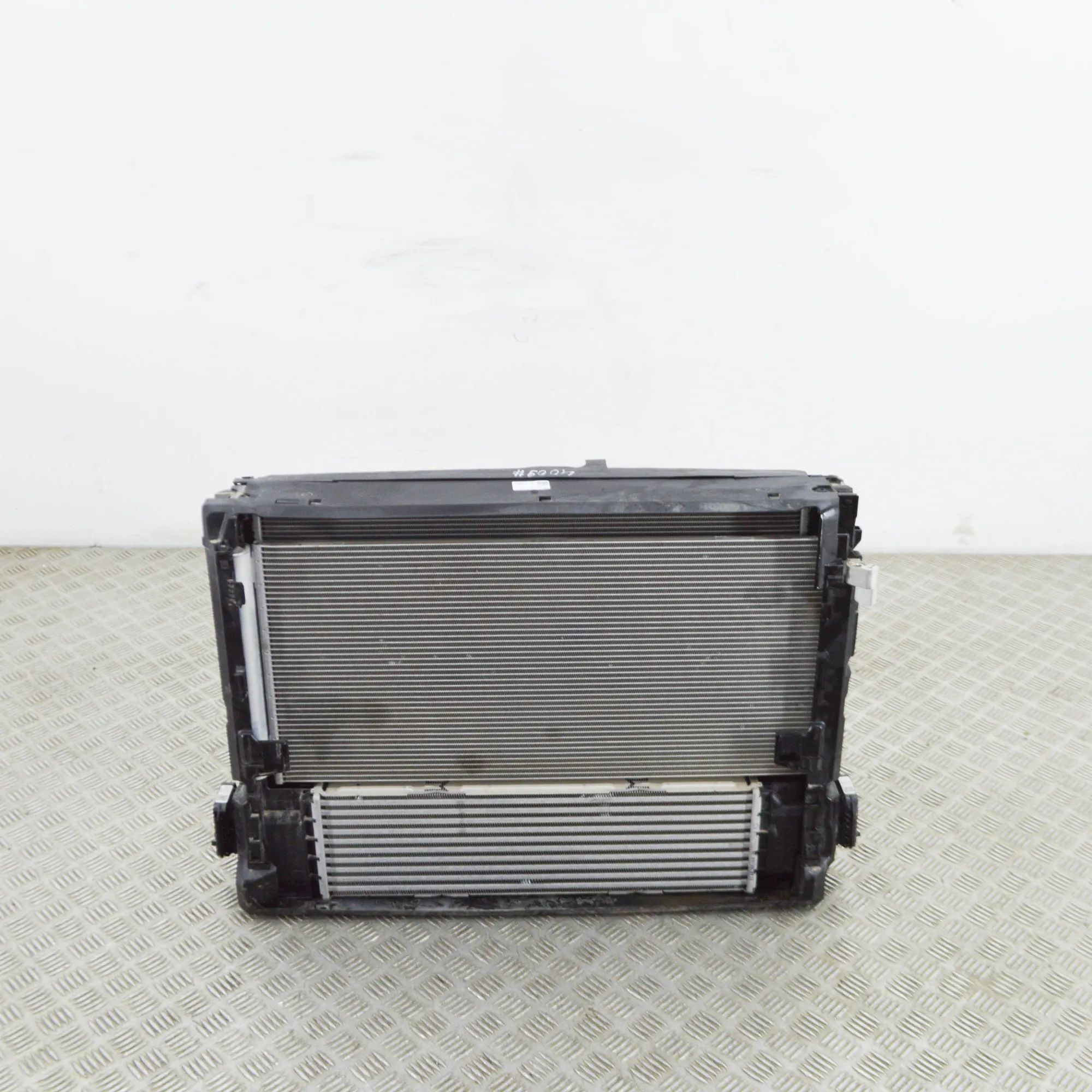 BMW 4 (G22 / G23 / G26)  Cooling Radiator Pack 8591441, 9895622, 6805346, 7935171 Cooling Radi...