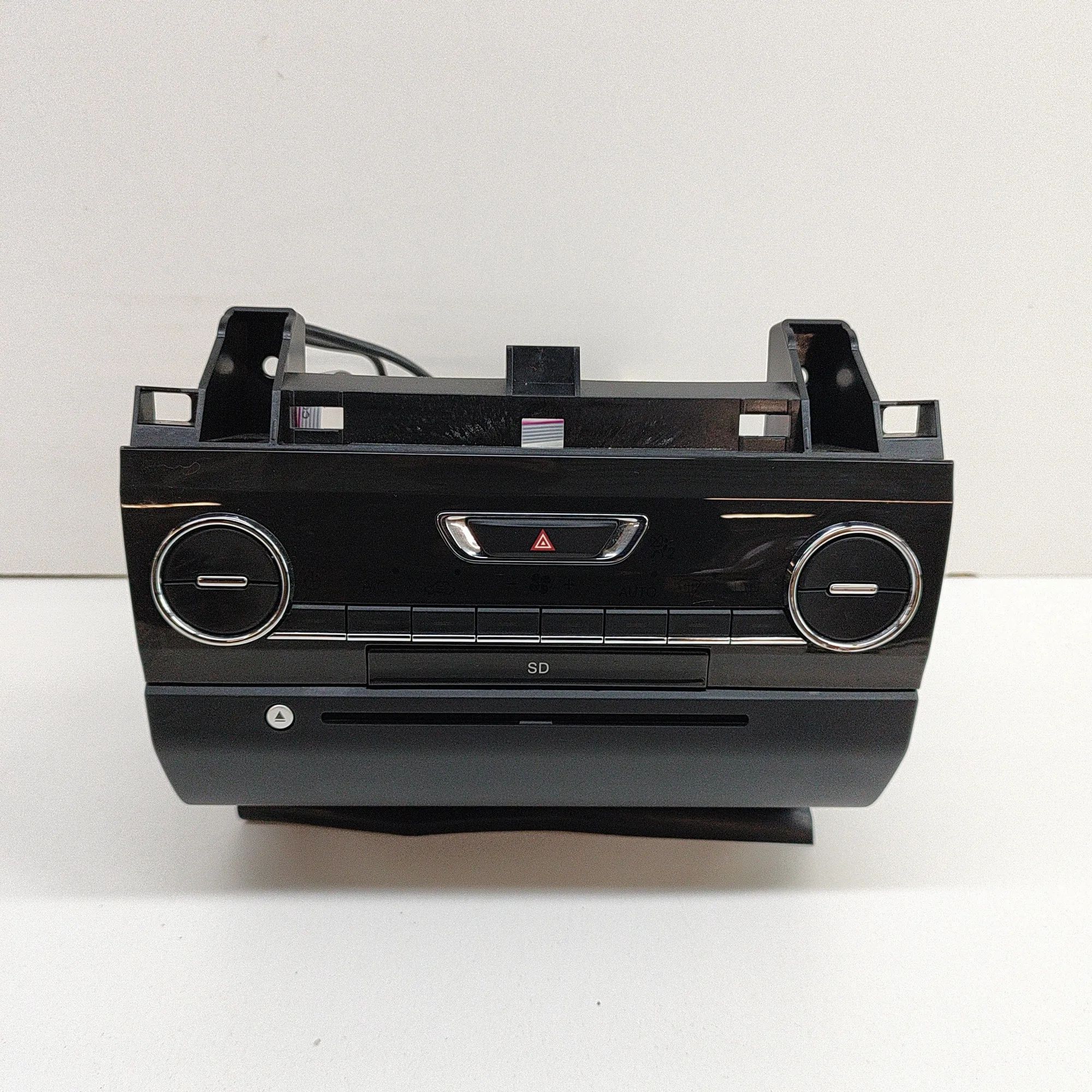 Maserati Ghibli Music Navi CD Radio Player Head Unit 6700367700, 06700367700, 670036770 Music Navi C...