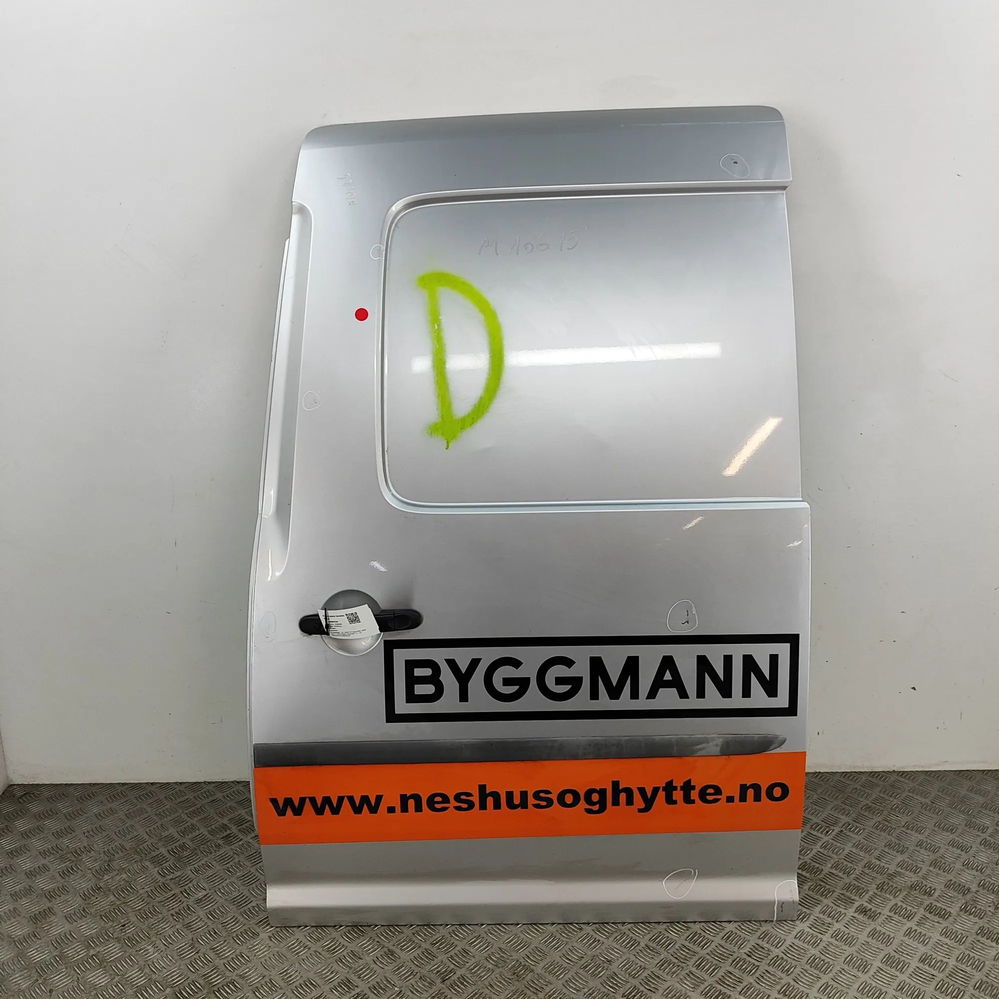 Volkswagen Caddy (2K) Left Side Sliding Door 2K5843107B, 2K3843107C Left Side Sliding Door V...