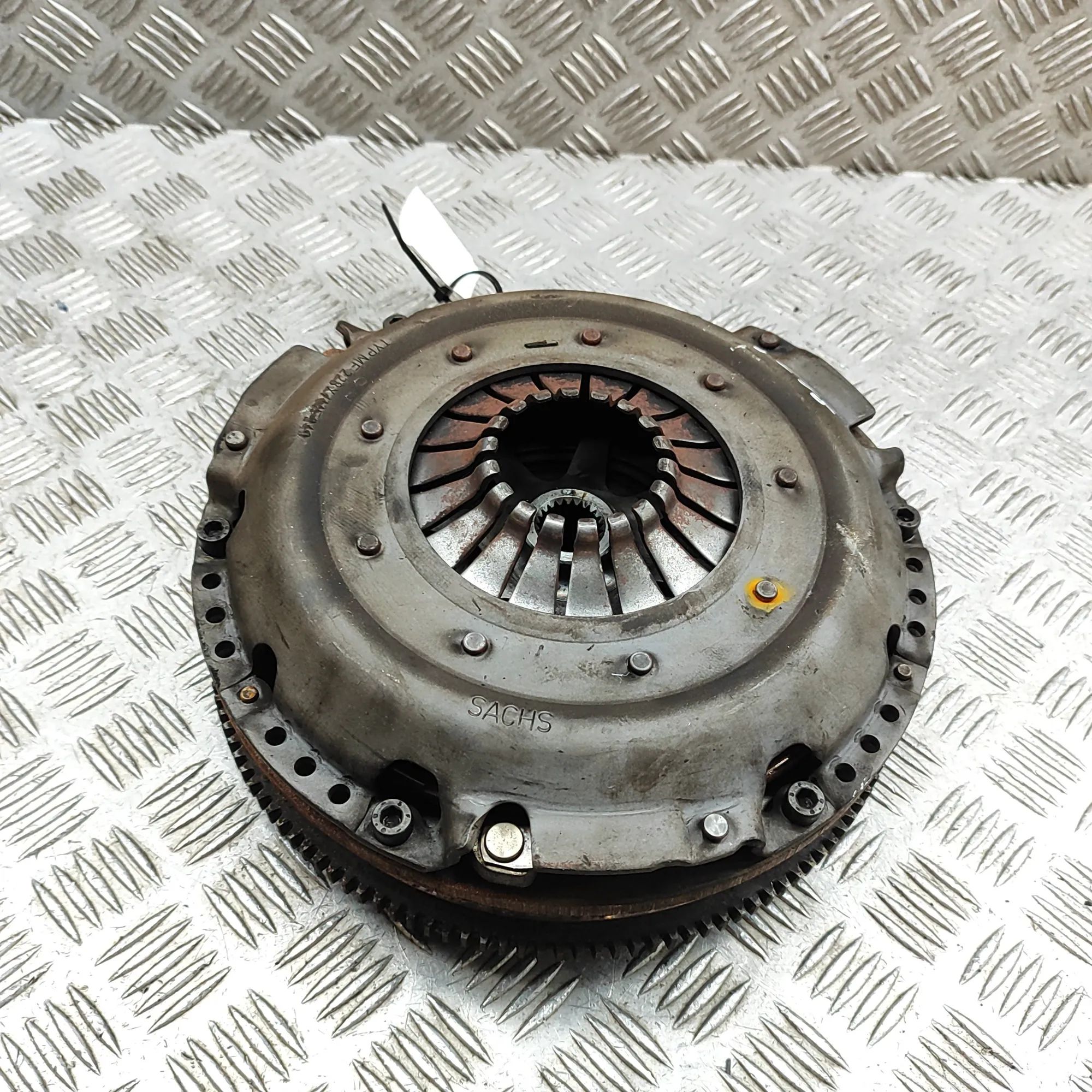 Porsche 911 (996) комплект сцепления MF228X, 415010210, 3082000037 Clutch Kit PORSCH...