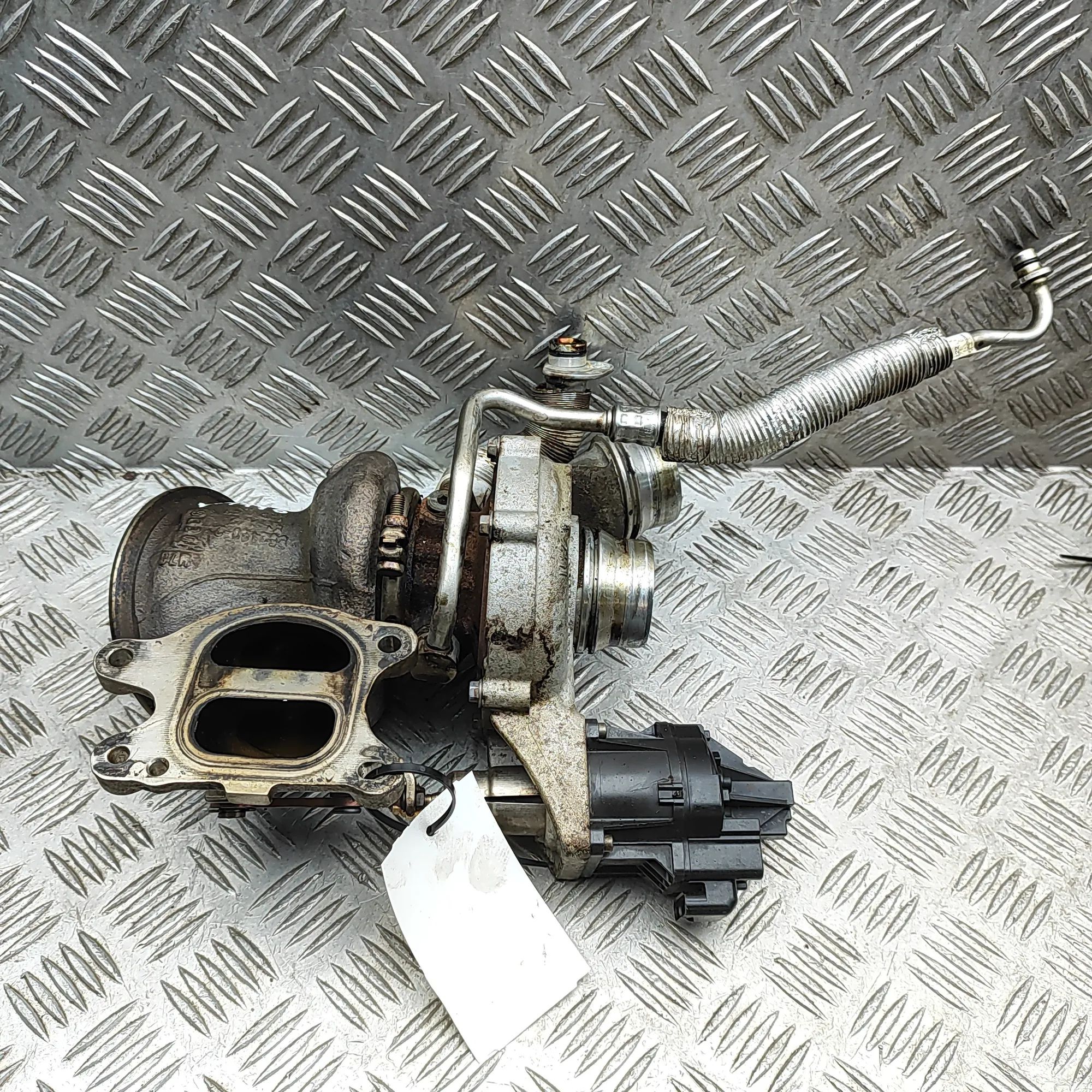 BMW 3 (F30 / F31) Turbocharger 852087-0008, 8631902 Turbocharger BMW 3 SERIES ...