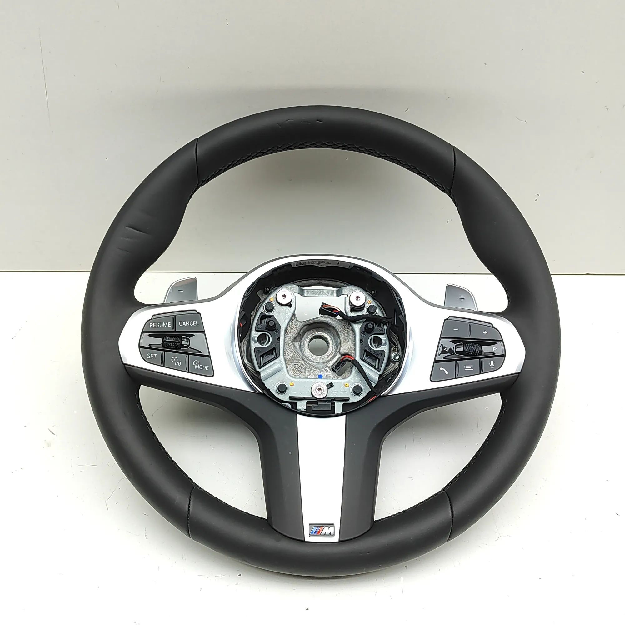 BMW X5 (G05) steering wheel