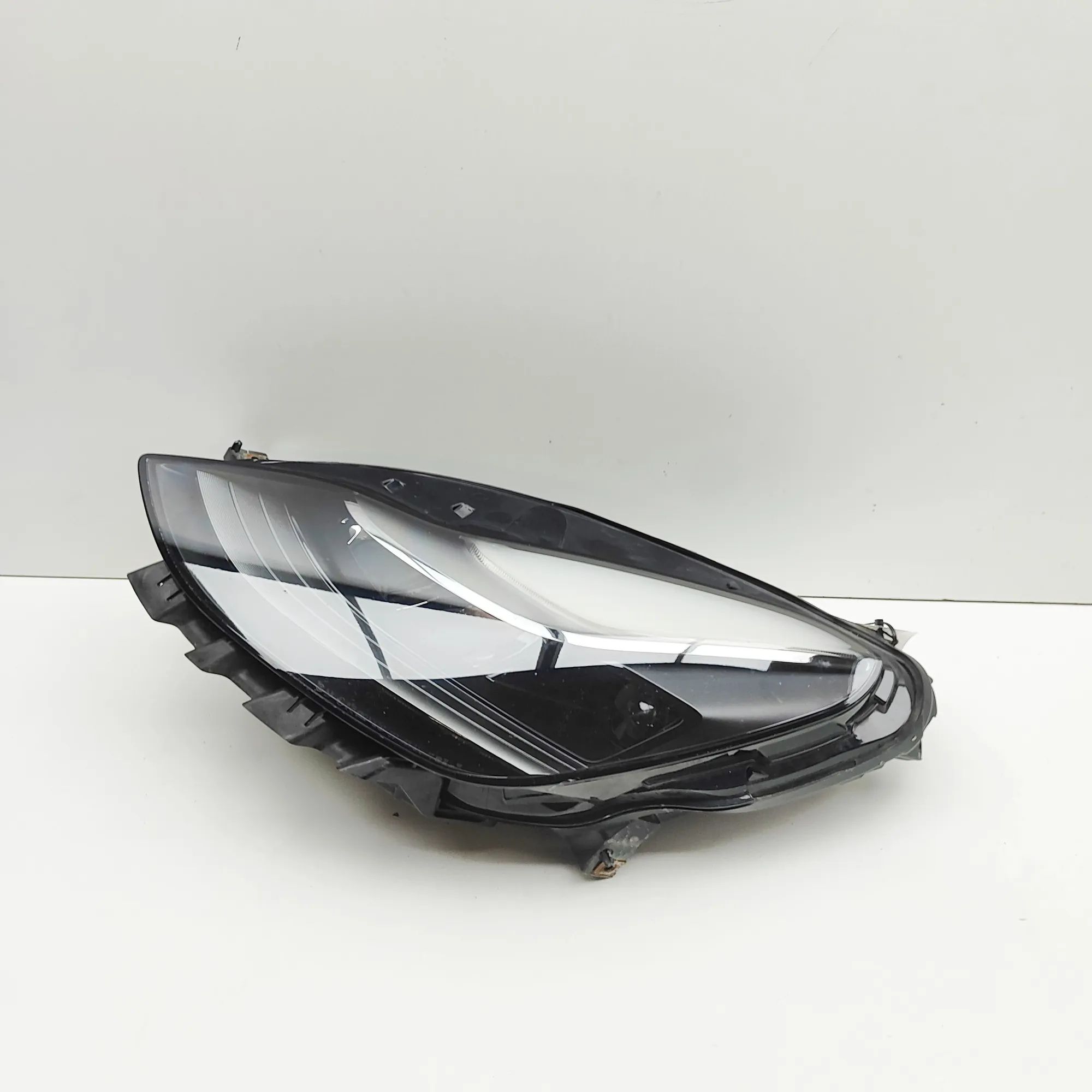 Tesla Model Y Front Left Headlight 1514952-00-C Front Left Headlight TESLA MODEL Y...