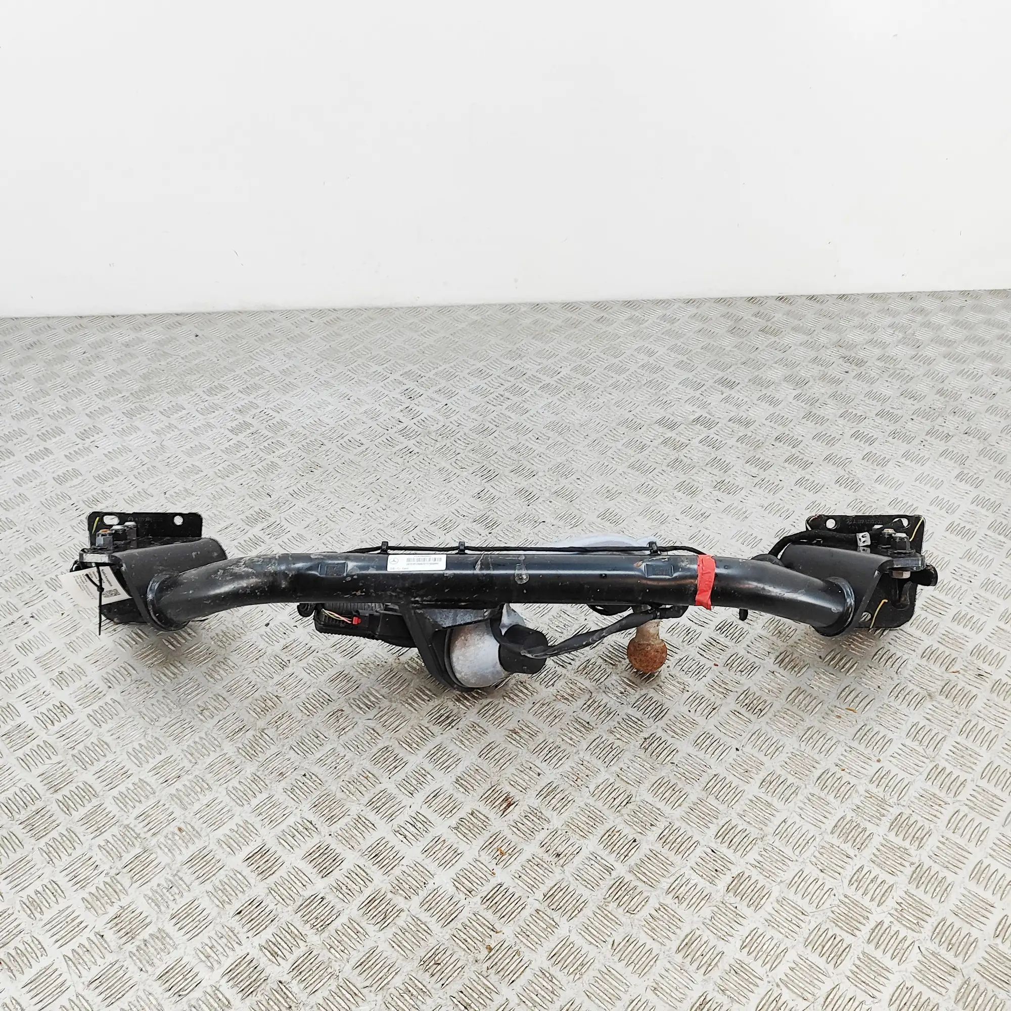 Mercedes-Benz GLB / EQB (X247) Towbar Kit A2473101200 Towbar Kit MERCEDES-BENZ GLB (X247)...