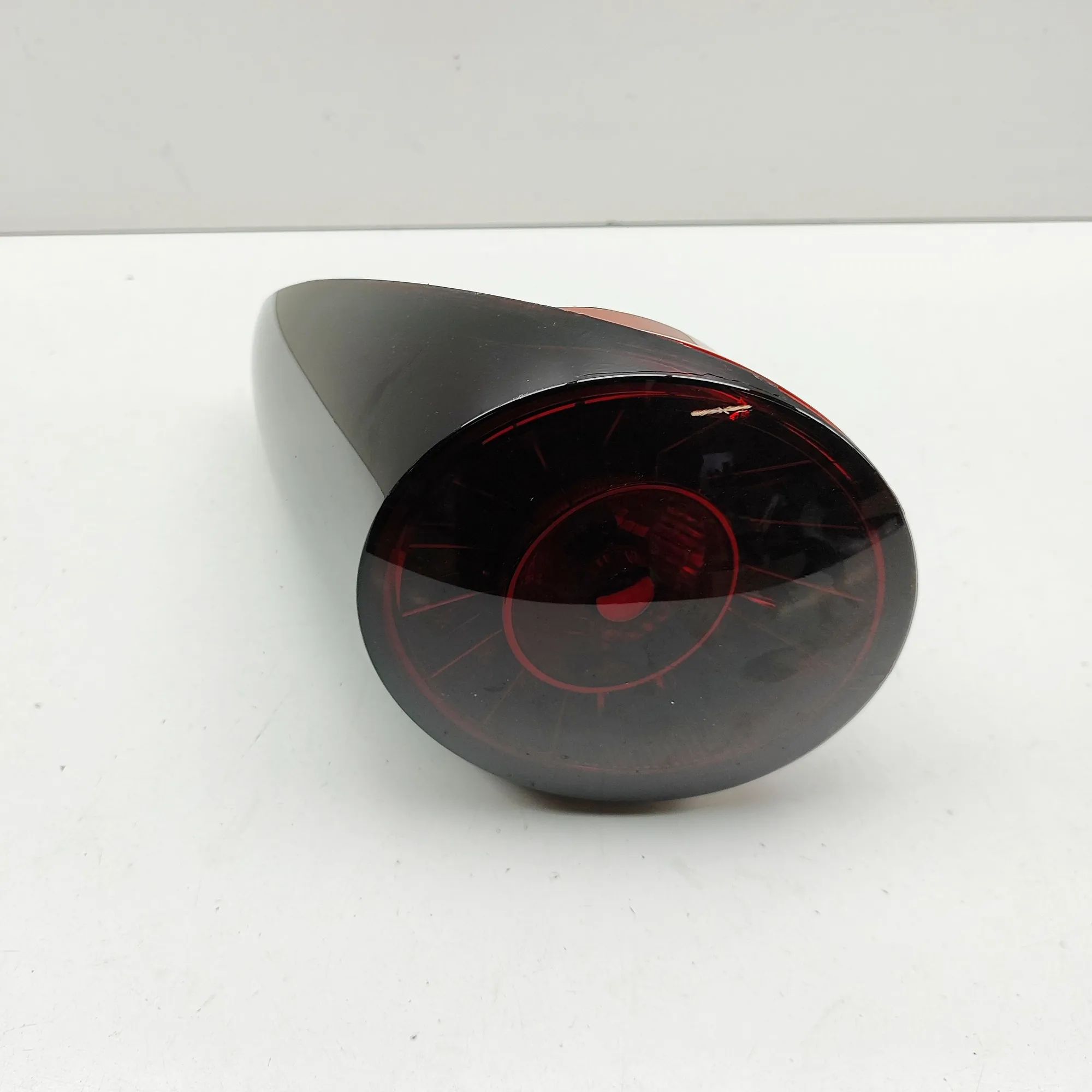 Ferrari California Left Side Tailgate Tail Light 2226437 Left Side Tailgate Tail Light FERRARI C...