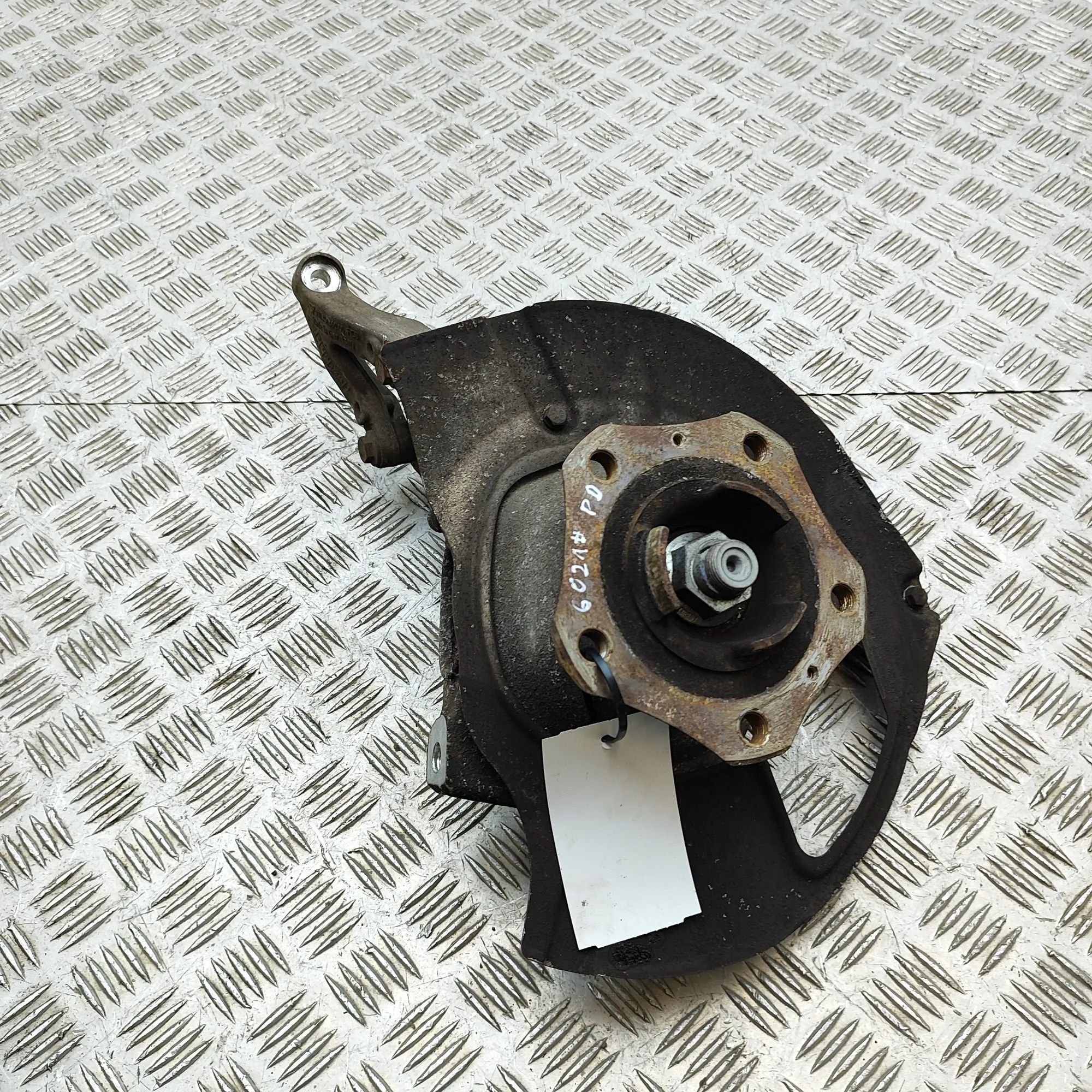 Porsche 911 (991) Front Right Wheel Hub 99134165831 Front Right Wheel Hub PORSCHE 911 (...