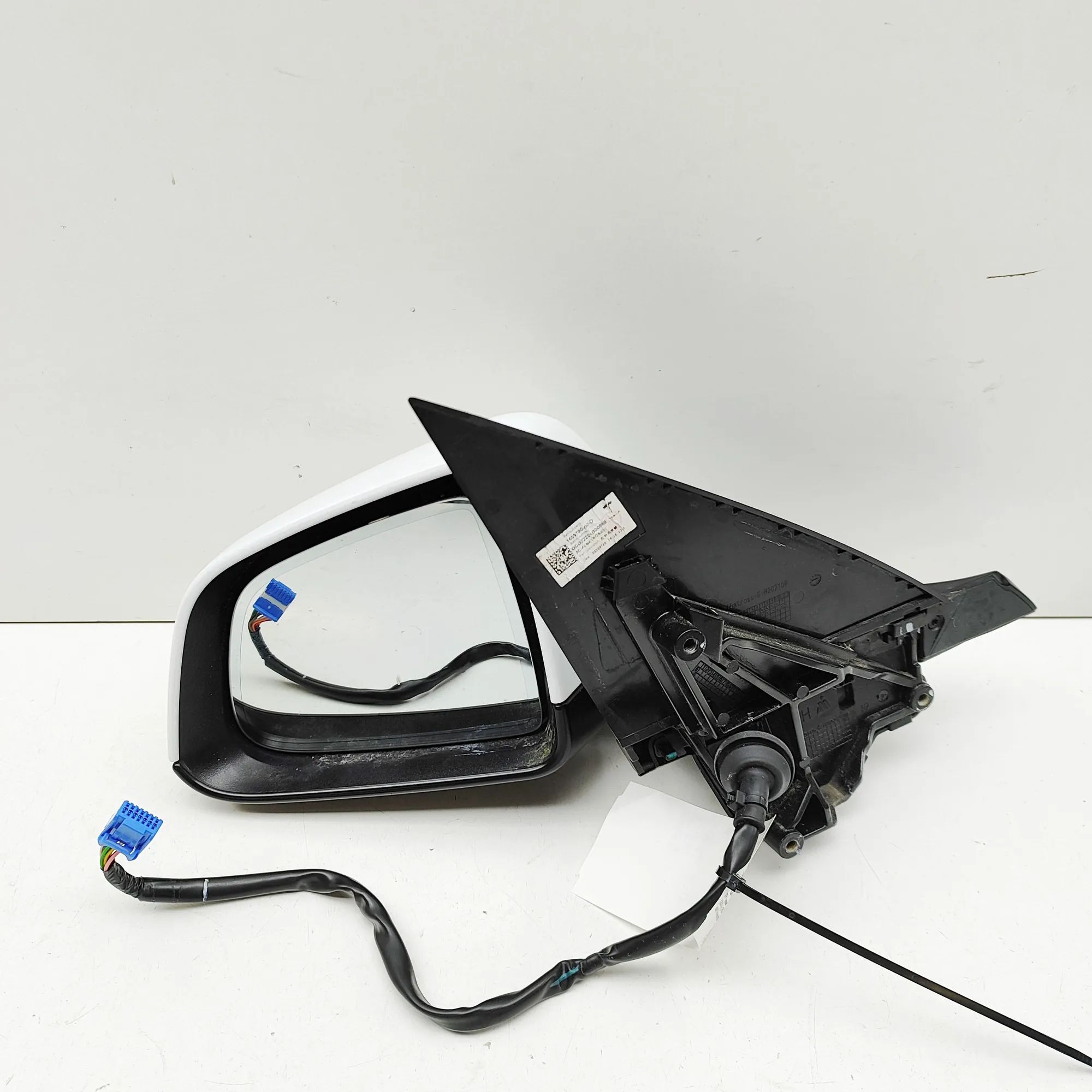 Tesla Model Y Left Side Wing Mirror 1647719-00-B Left Side Wing Mirror TESLA MODEL ...