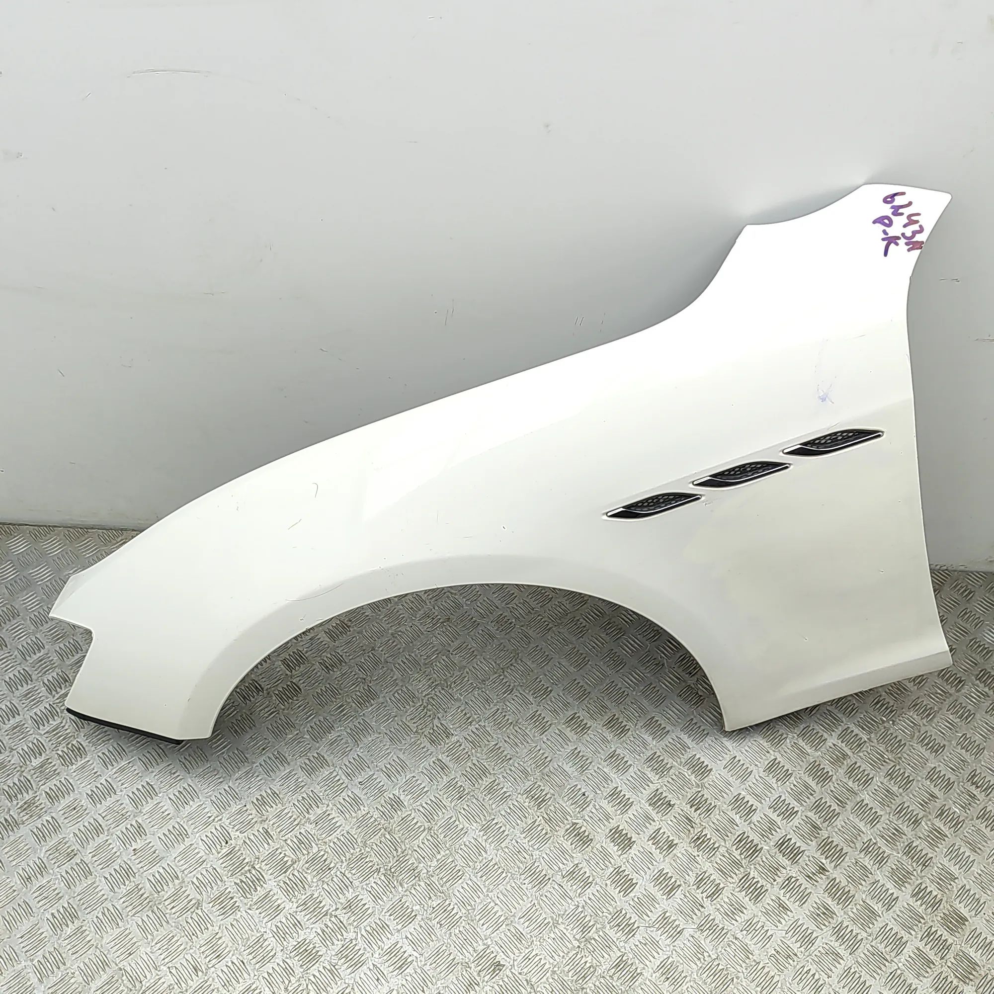 Maserati Ghibli Front Left Fender 673002041 Front Left Fender MASERATI GHIBLI (M1...