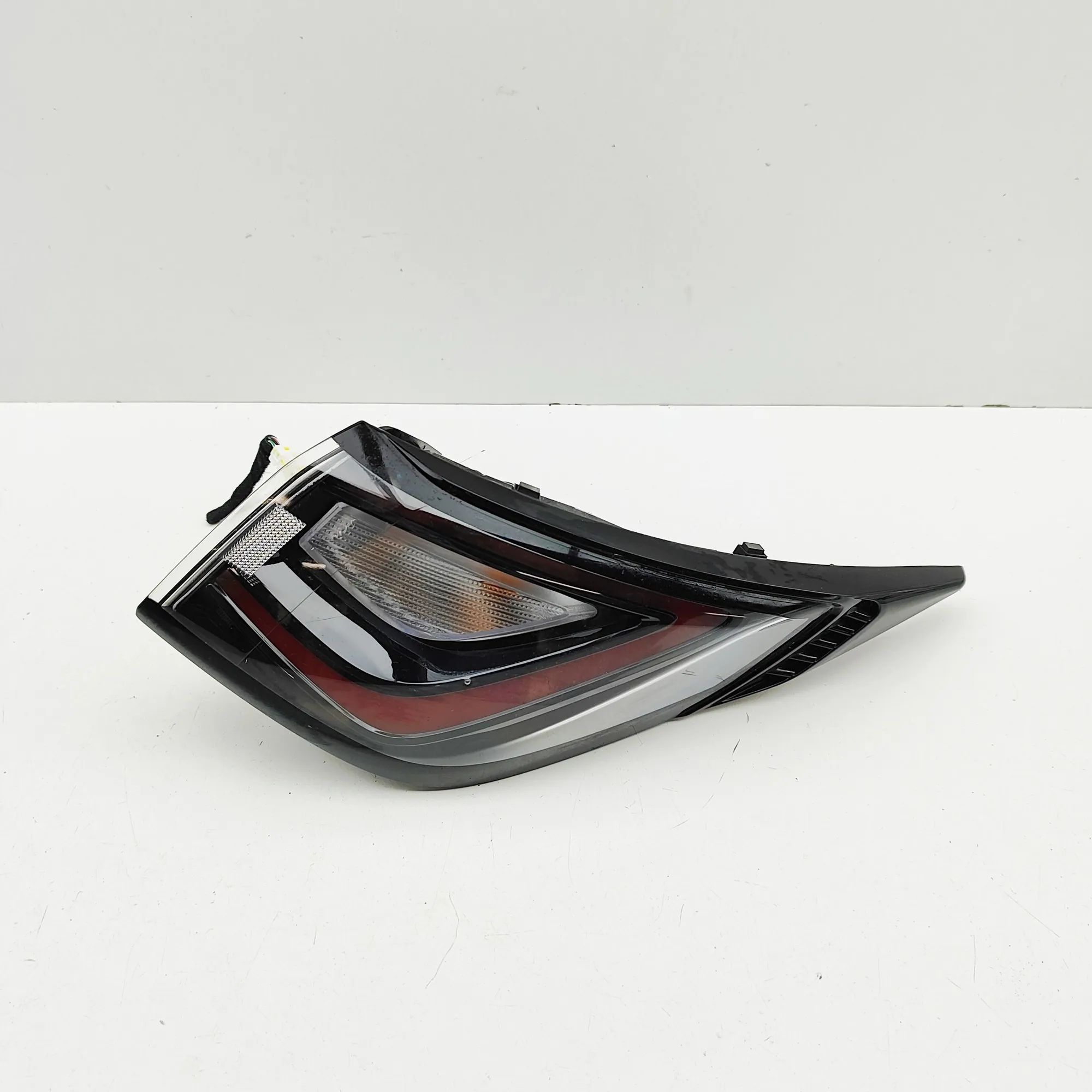 BYD Dolphin Rear Right Tail Light EM2E-4133020A Rear Right Tail Light BYD DOLPHIN...