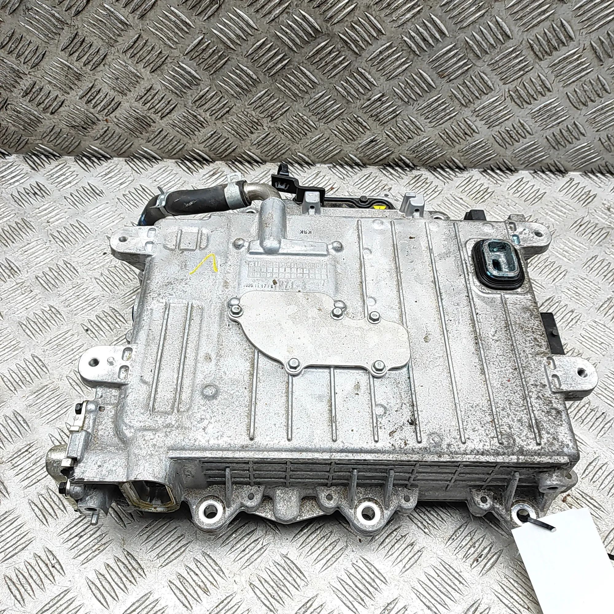 Kia Niro инвертор 36601-0E290 Inverter KIA NIRO (2016-...)

Part ...