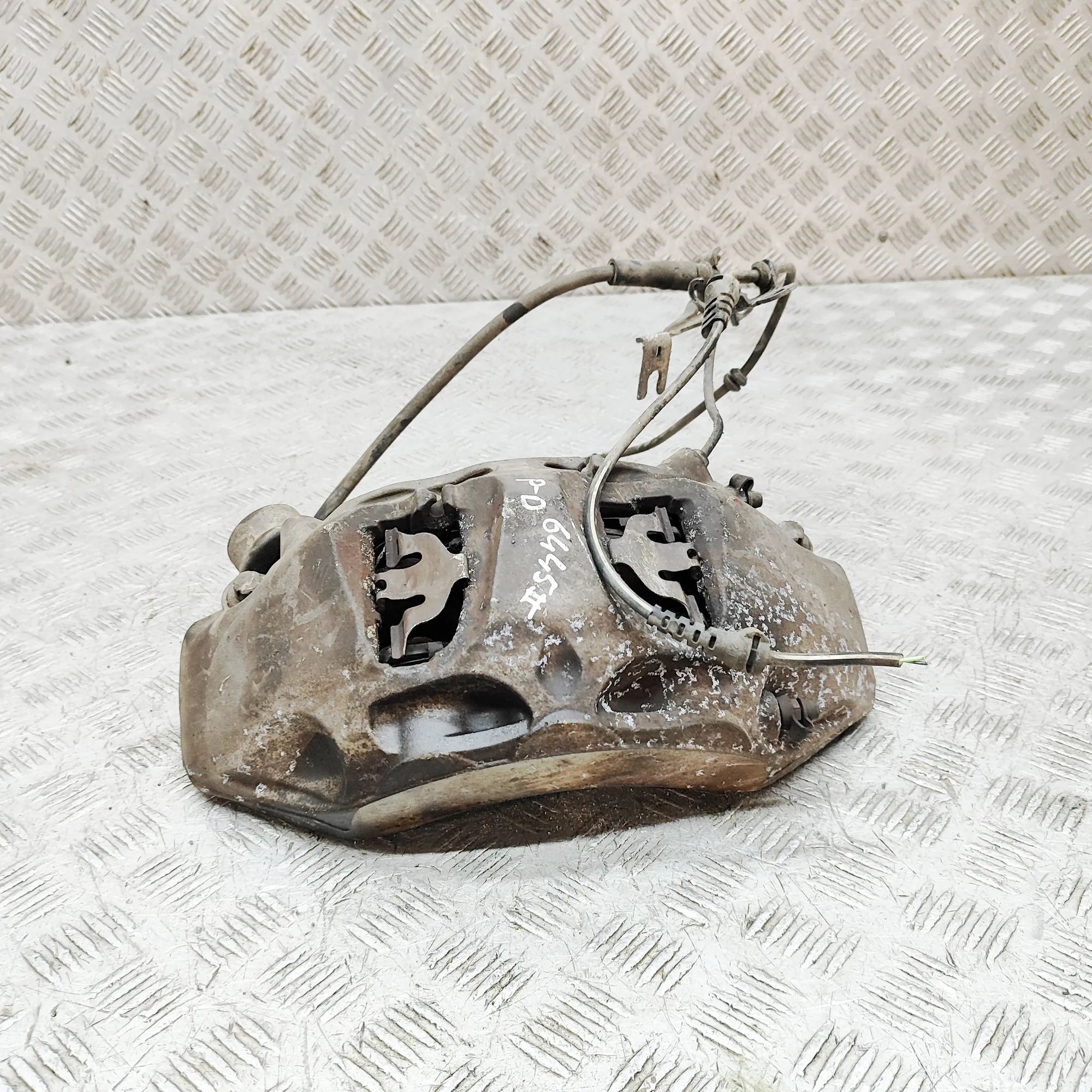 Audi A6 (C8) Front Right Brake Caliper 4K0615108F Front Right Brake Caliper AUDI A6 (C...
