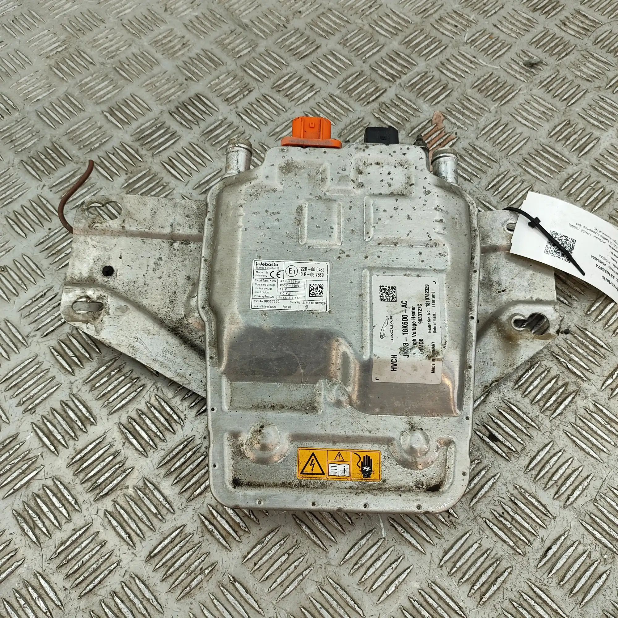 Jaguar I-Pace Electric Coolant Heater 9033727C, J9D3-18K600-AC Electric Coolant Heate...