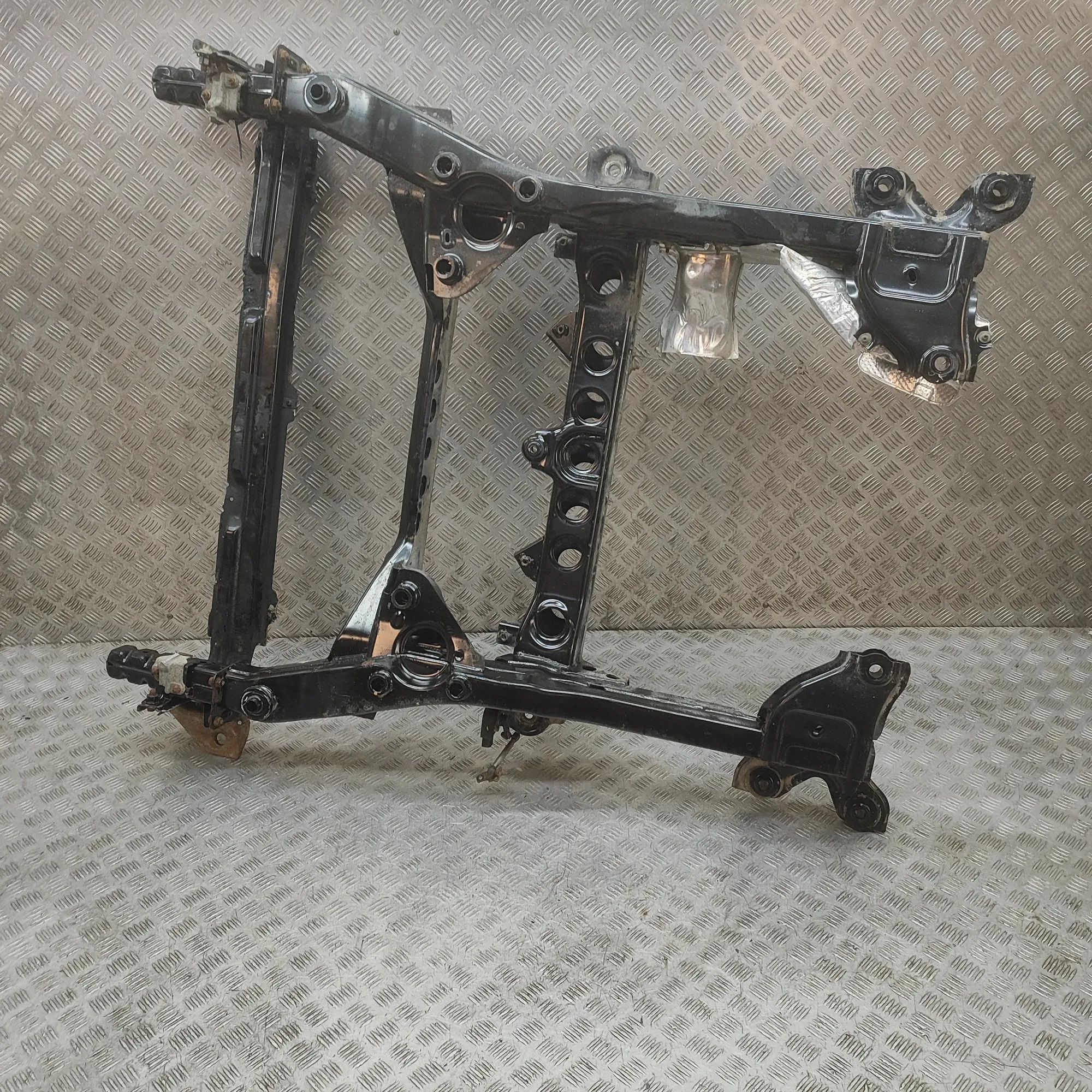 Mercedes-Benz V / Vito / EQV (W447) Front subframe A4476200288 Front Subframe MERCEDES-BENZ VITO (...