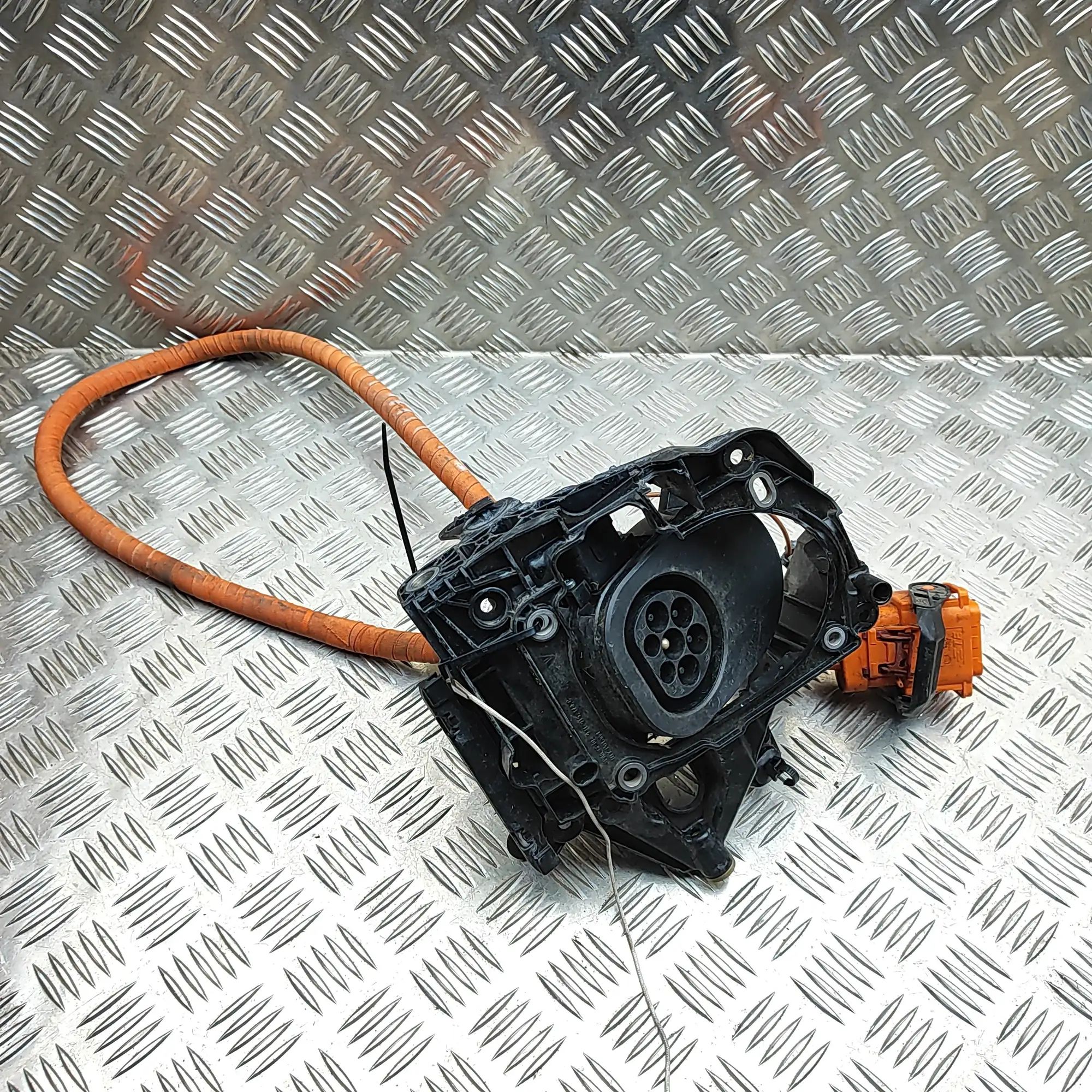 Audi e-tron GT (FW) Battery Charging Cable 4KE915950F, 9J1915372C, 9JA971106P Battery Char...