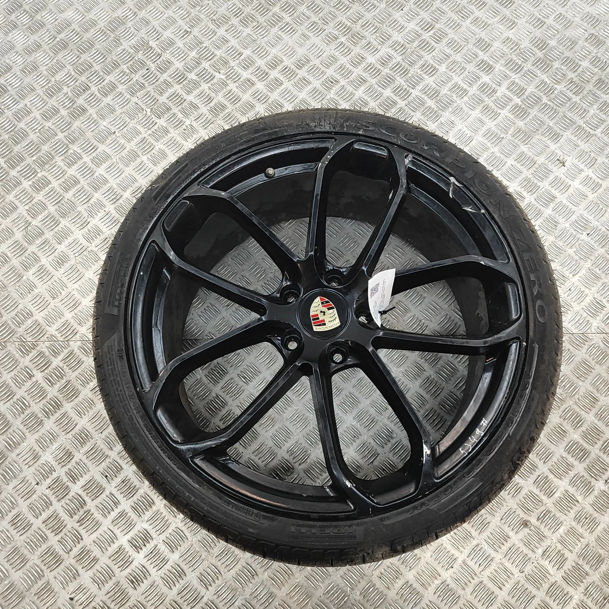 Porsche Cayenne Alloy Wheel