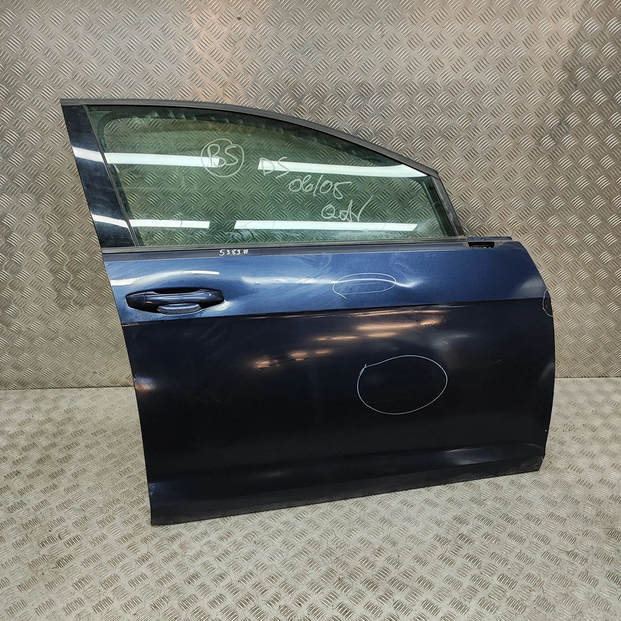 Volkswagen Golf 7 Front Right Door 5G4831056AN Front Right Door VW GOLF (VII Varia...