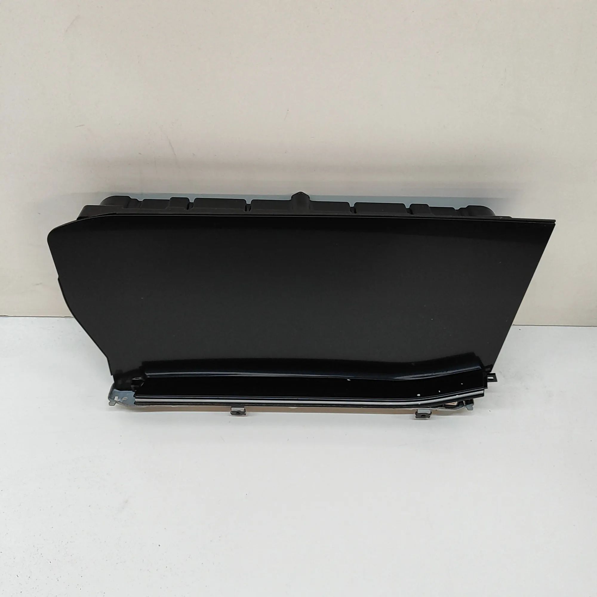 Volkswagen Touareg Navigation Screen Display 762919618A Navigation Screen Display VW TOUAREG...