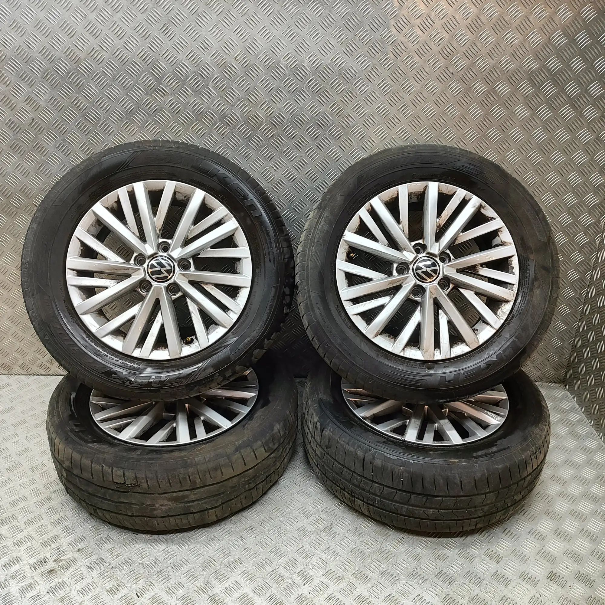 Volkswagen T-Roc Alloy Wheel Set 2GA601025AA Alloy Wheel Set VW T-ROC (A11) (201...