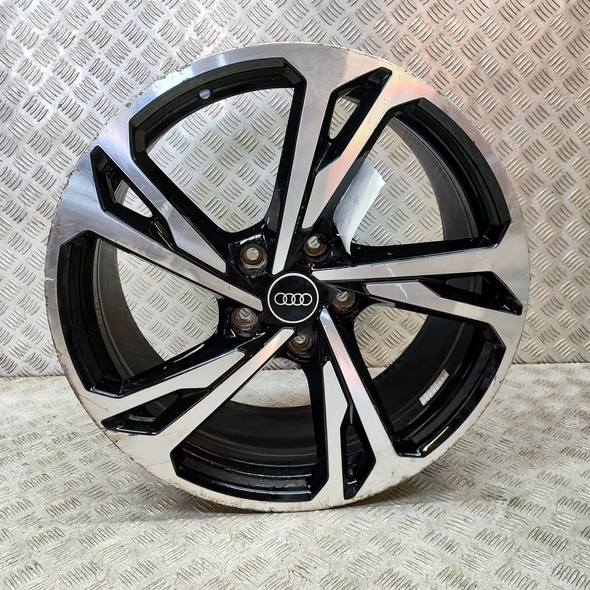Audi e-tron GT (FW) Alloy Wheel 4J3601025AN Alloy Wheel AUDI E-TRON GT (Saloon ...