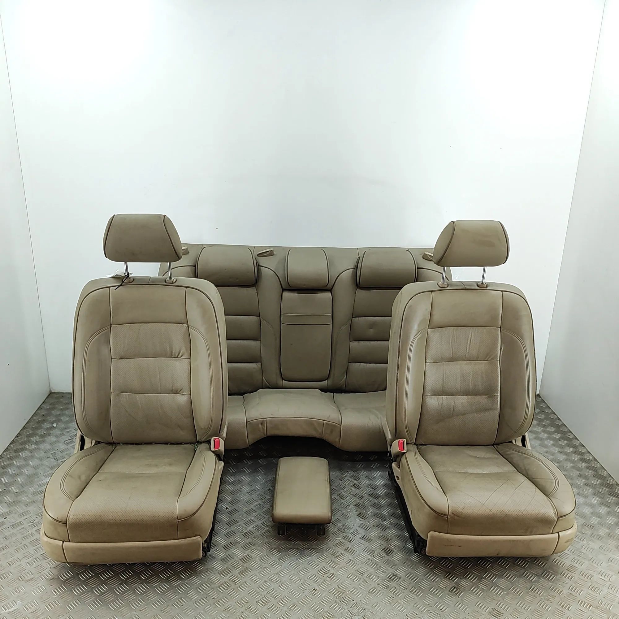 Lexus GS Interior Seats With Door Cards Kit 71480-3F660, 71040-30270, 71070-30060, 71503-30...