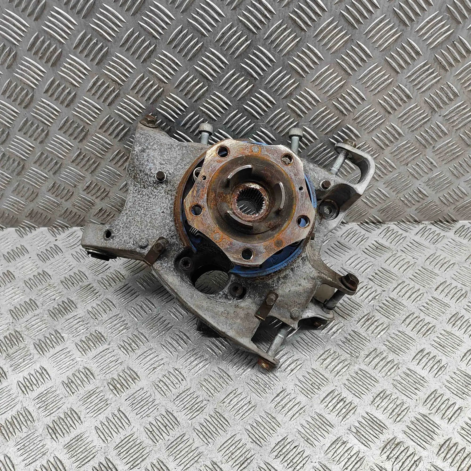 Porsche 911 (991) Rear Left Wheel Hub Spindle 99133161104 Rear Left Wheel Hub Spindle PORSCHE...