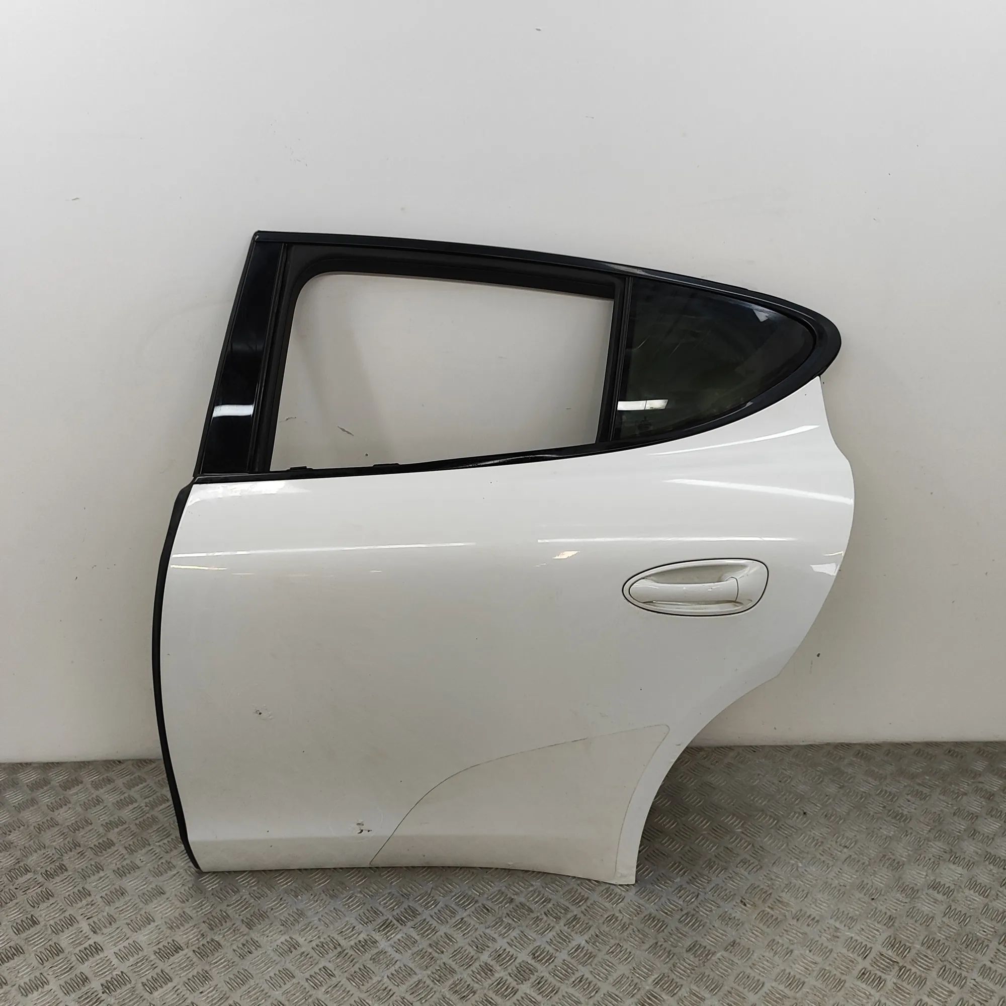 Porsche Panamera Rear Left Door 97053201100 Rear Left Door PORSCHE PANAMERA (97...