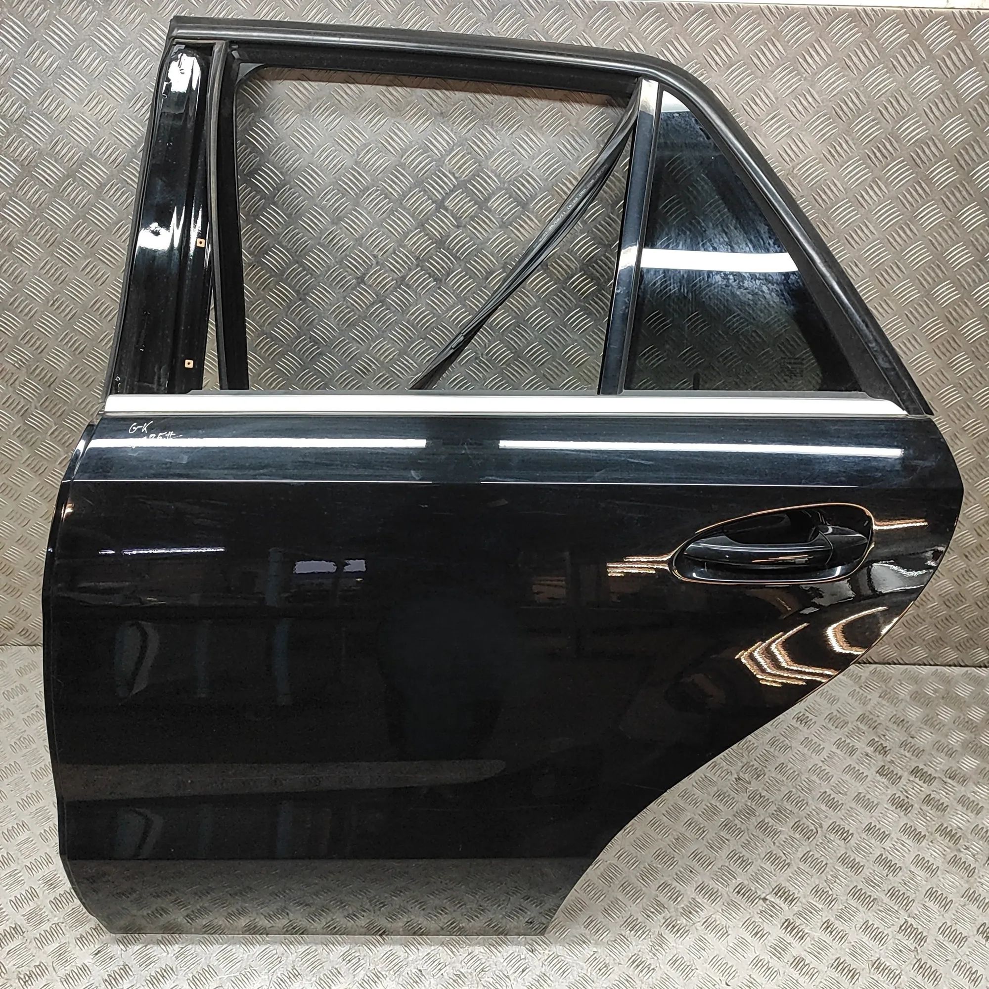 Mercedes-Benz A (W169) Rear Left Door A1667300105 Rear Left Door MERCEDES-BENZ M-CLAS...