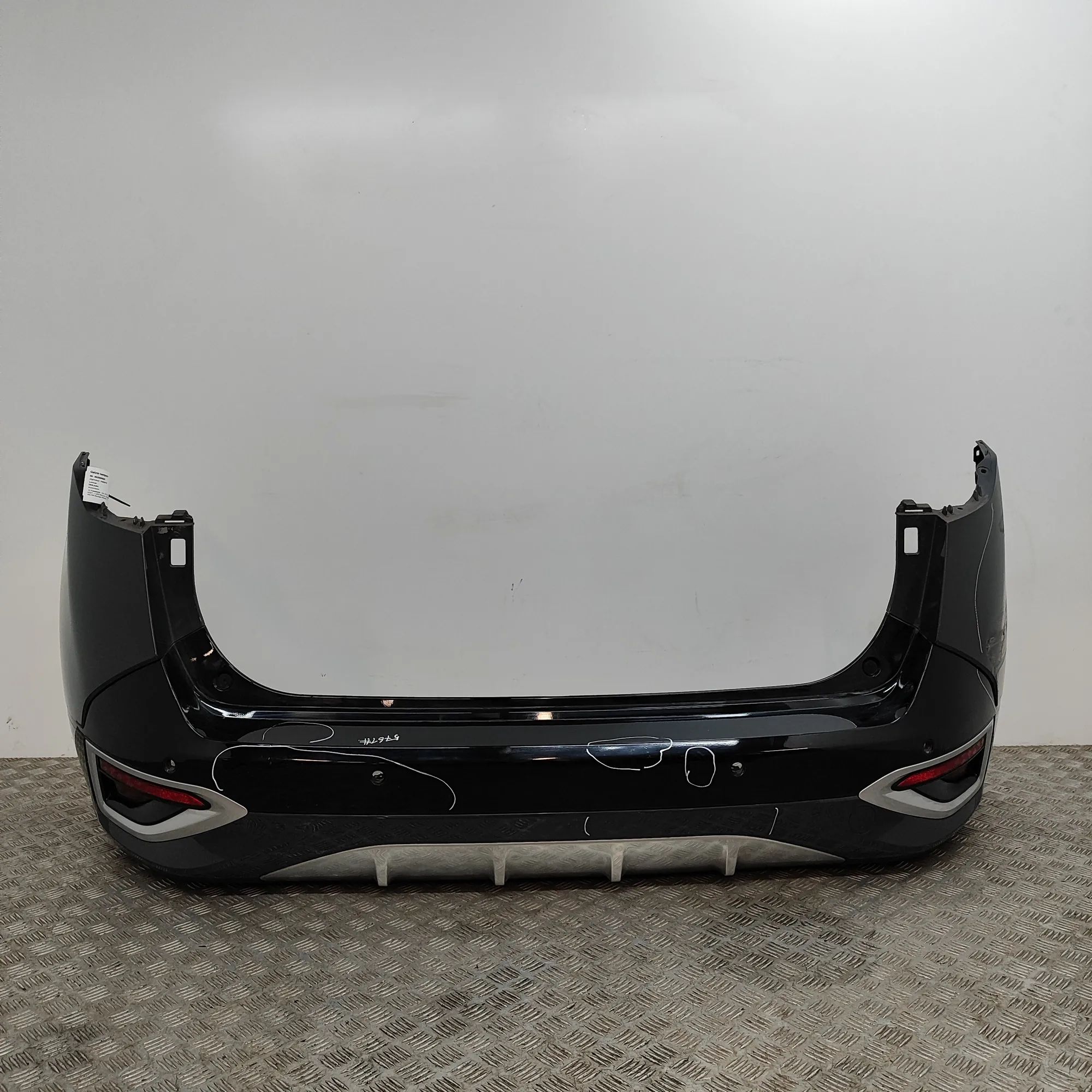 Kia Sportage rear bumper 86657-P2000 Rear Bumper KIA SPORTAGE (V NQ5) (2...