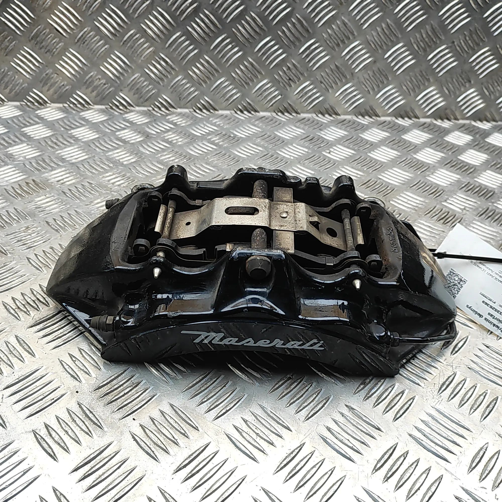 Maserati Levante Front Right Brake Caliper 670039847 Front Right Brake Caliper MASERATI LE...