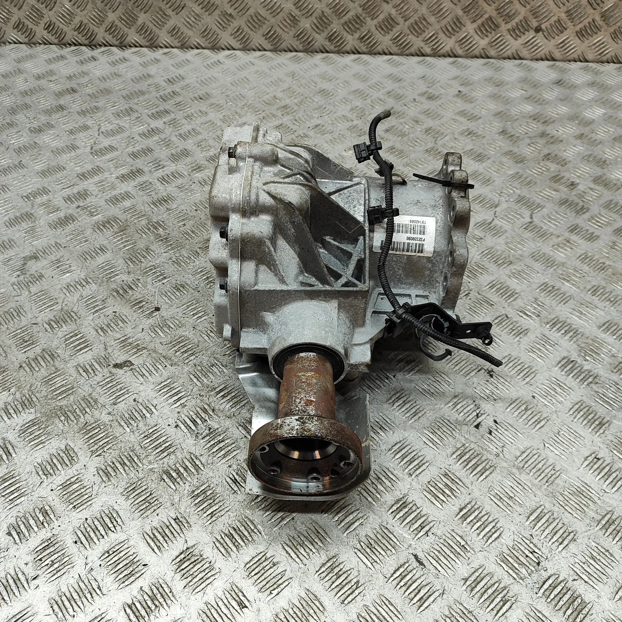 Volvo S90 передний редуктор 32339090, P32339090 Front Differential VOLVO V9...